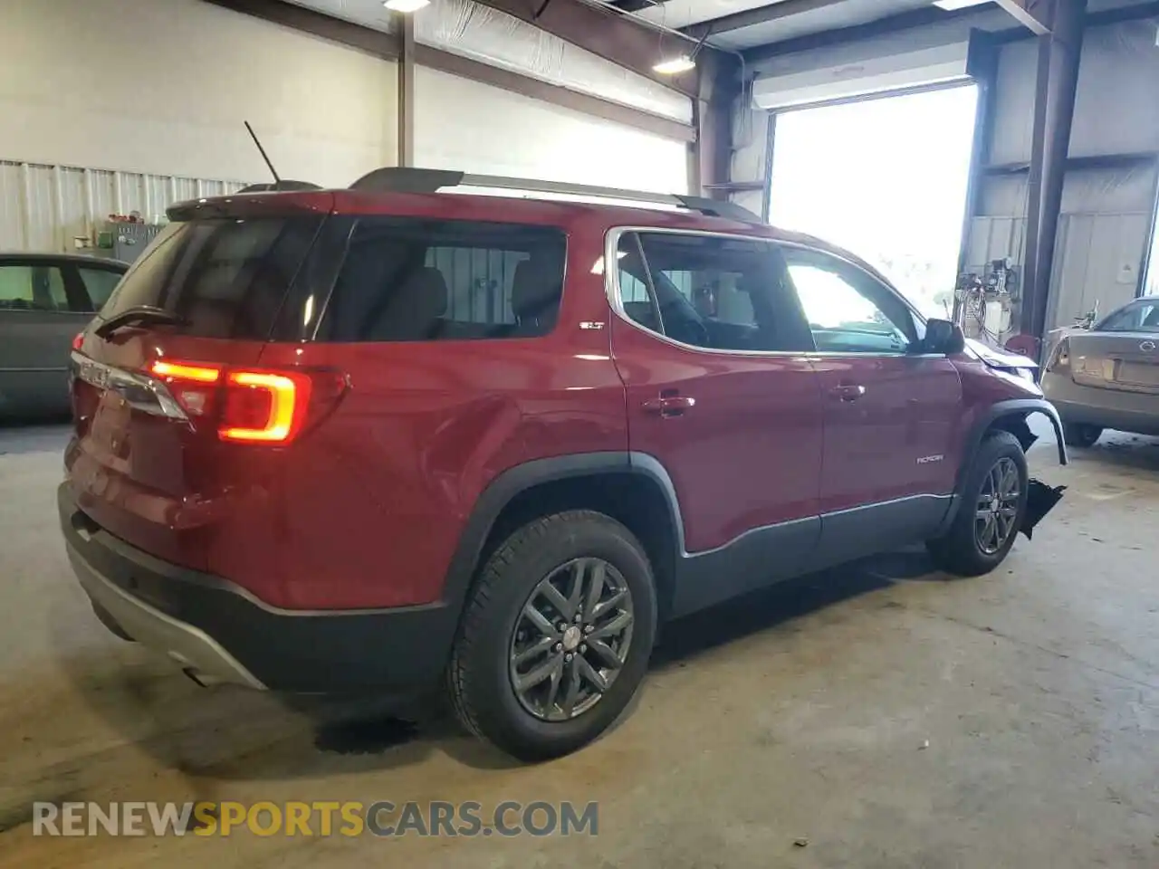 3 Photograph of a damaged car 1GKKNMLA0KZ124505 GMC ACADIA 2019