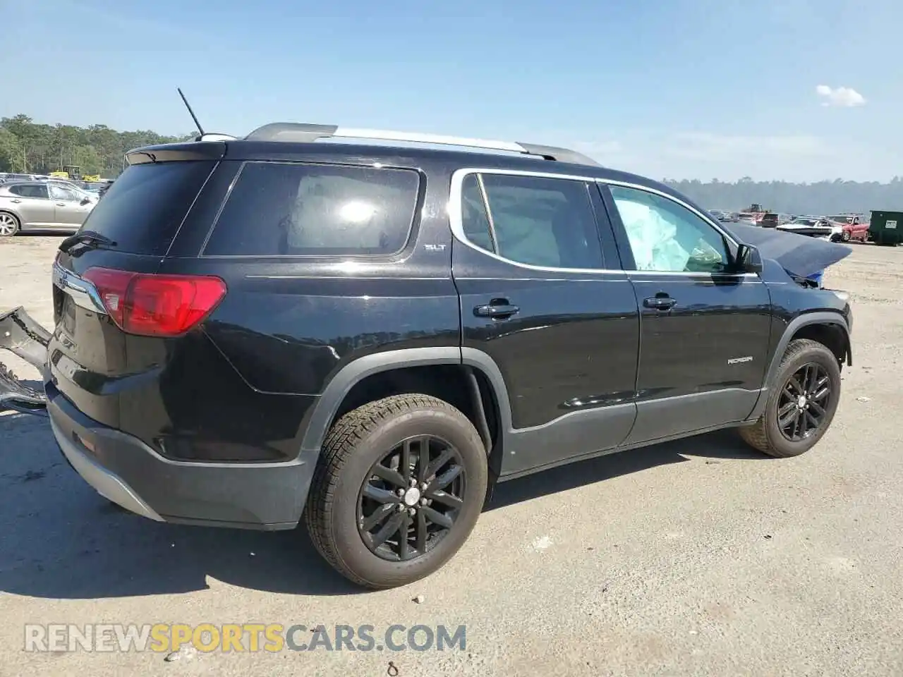 3 Photograph of a damaged car 1GKKNMLA1KZ232020 GMC ACADIA 2019