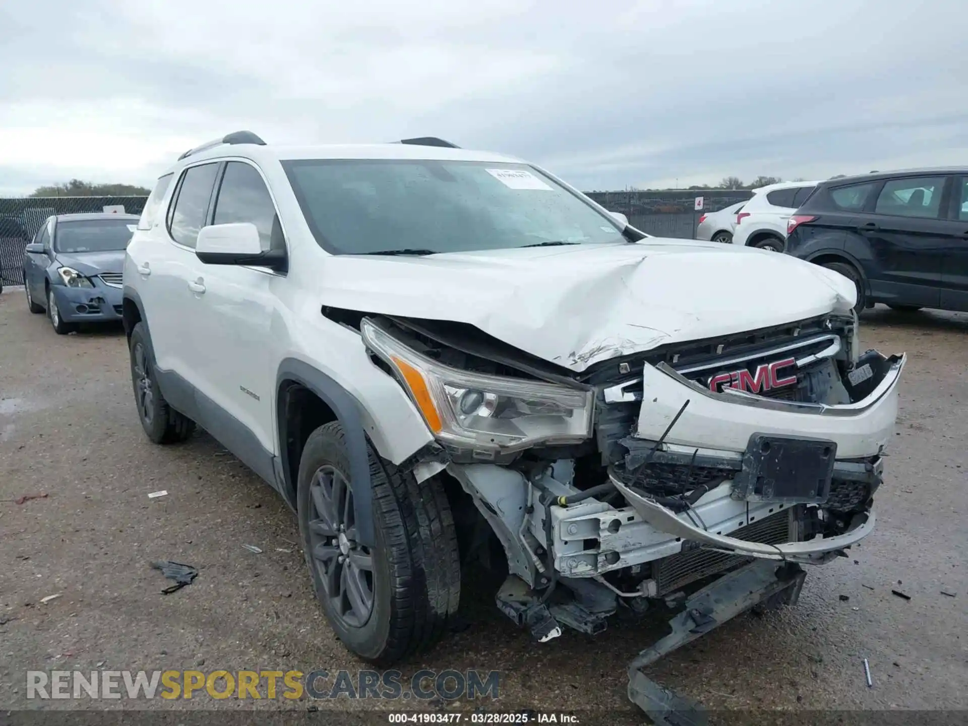 1 Photograph of a damaged car 1GKKNMLS0KZ247231 GMC ACADIA 2019