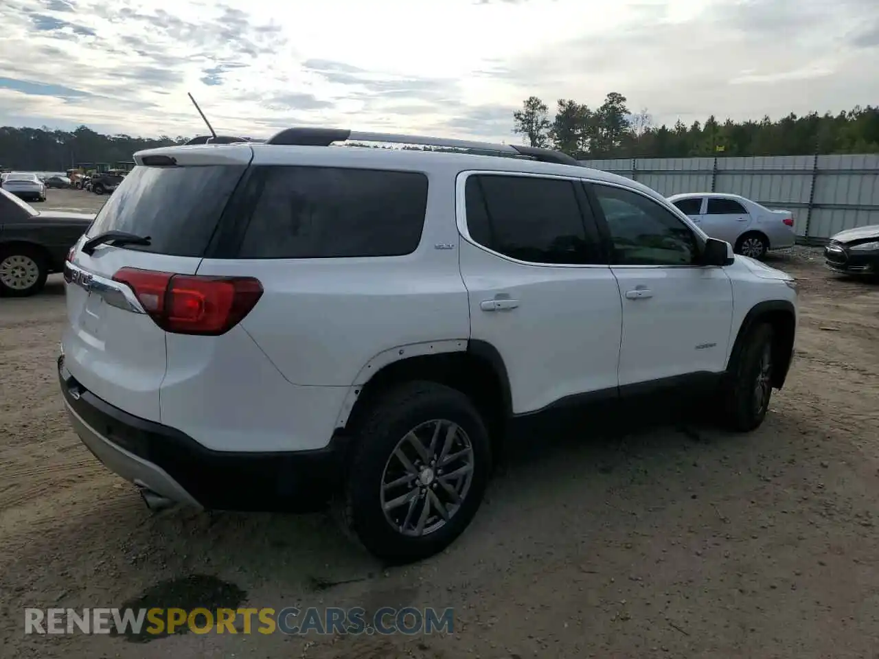 3 Photograph of a damaged car 1GKKNMLS2KZ100814 GMC ACADIA 2019