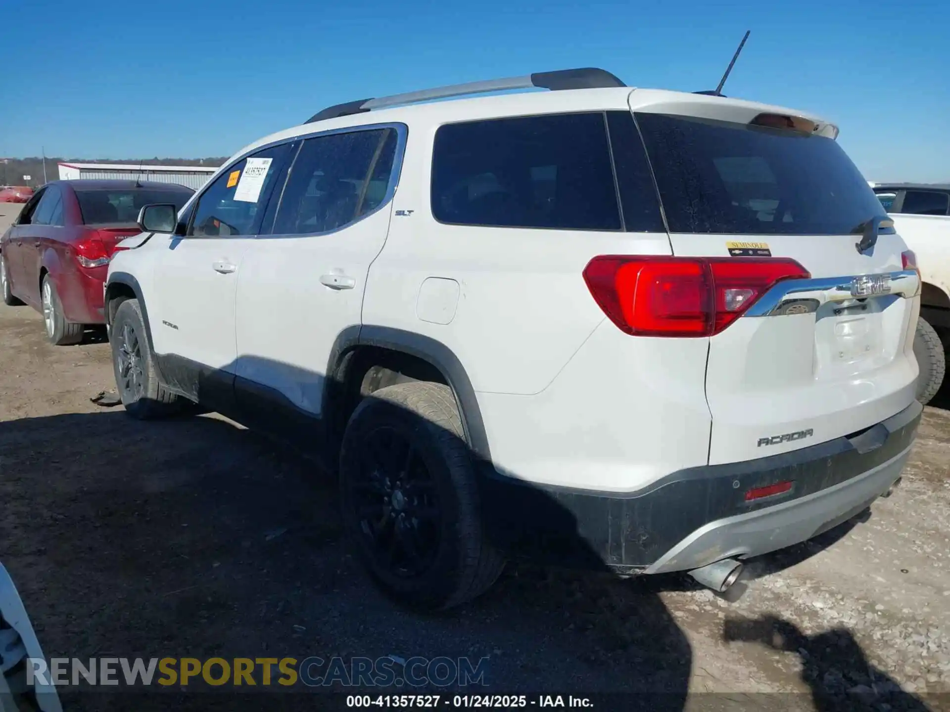 3 Photograph of a damaged car 1GKKNMLS3KZ153327 GMC ACADIA 2019