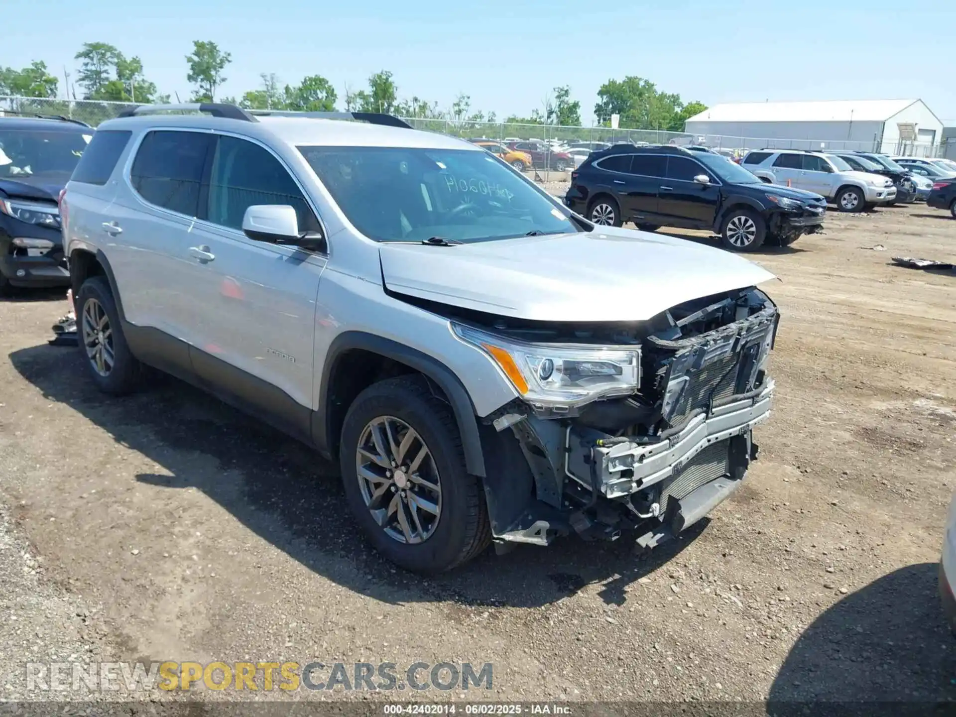 1 Photograph of a damaged car 1GKKNMLS4KZ256420 GMC ACADIA 2019