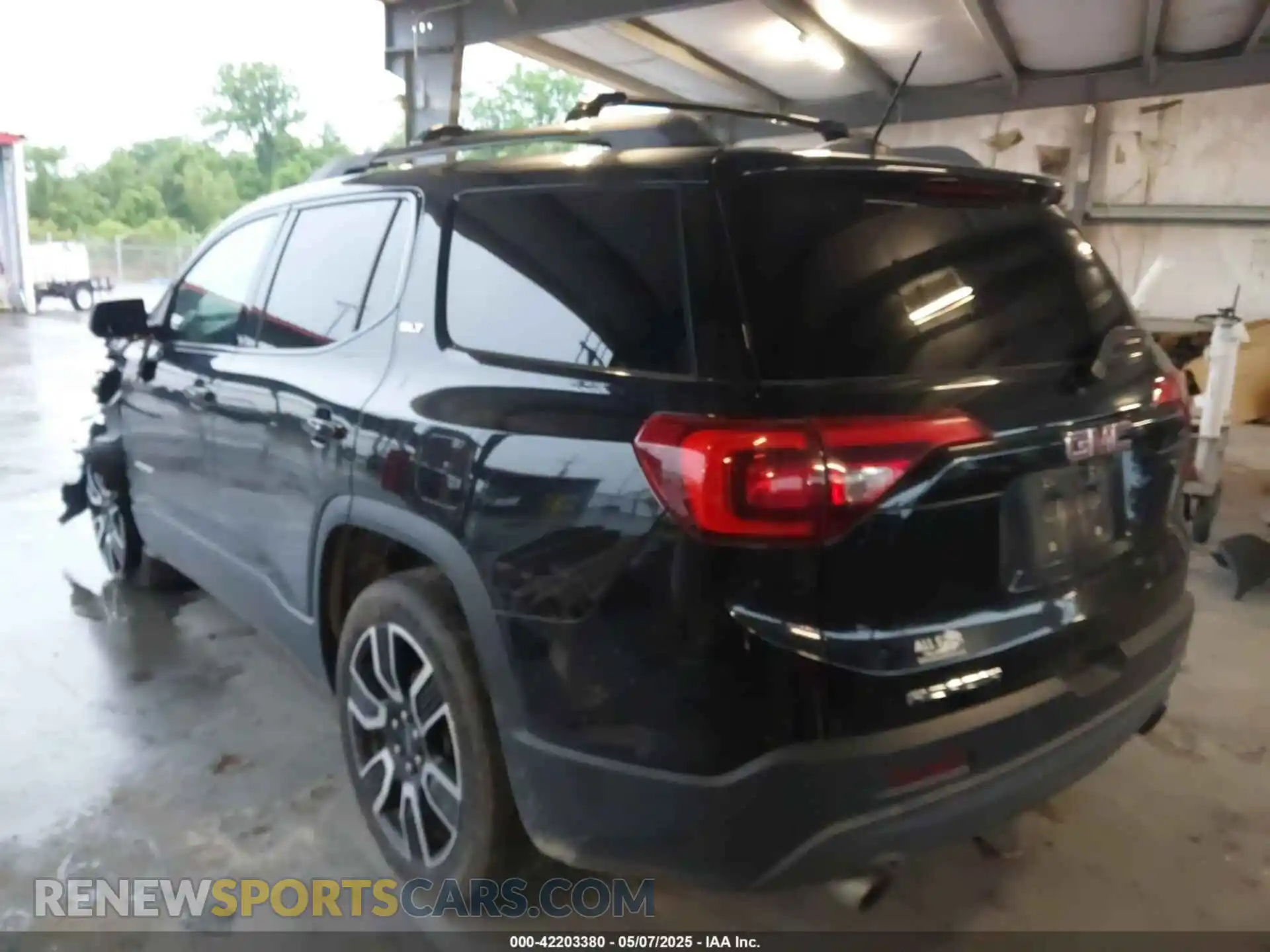 3 Photograph of a damaged car 1GKKNMLS6KZ287409 GMC ACADIA 2019