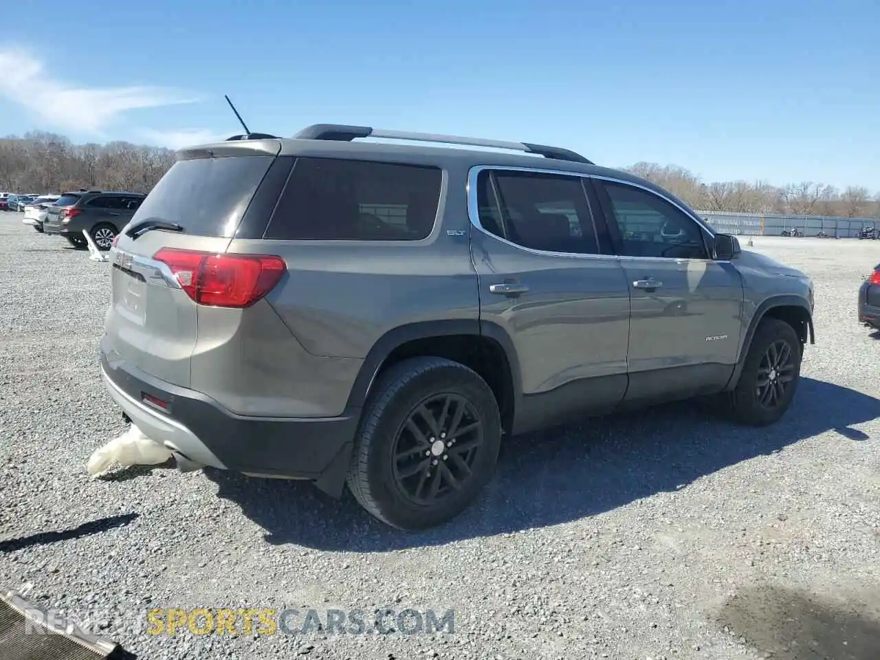 3 Photograph of a damaged car 1GKKNMLS8KZ203333 GMC ACADIA 2019