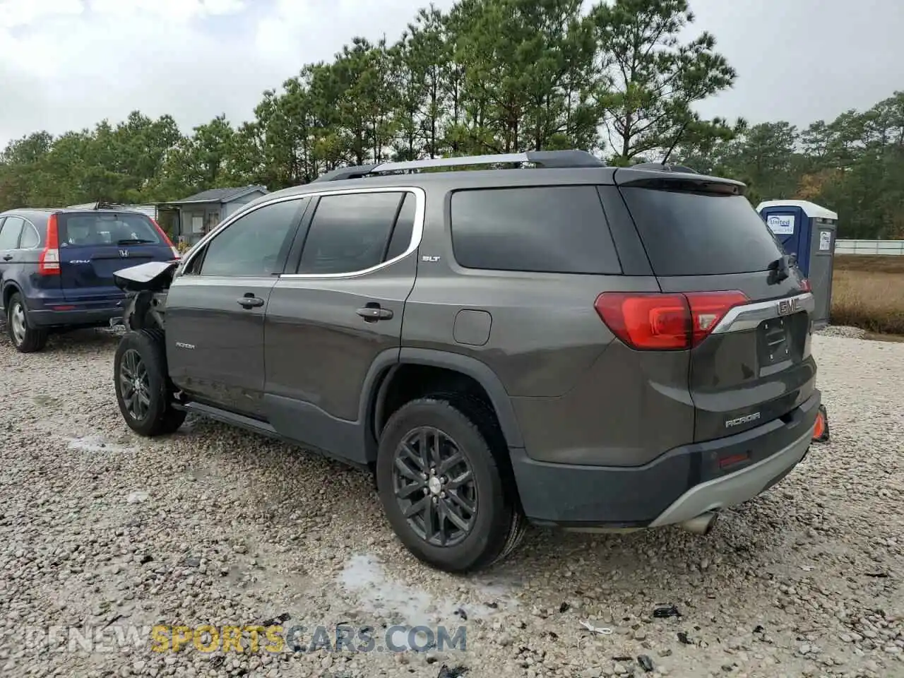2 Photograph of a damaged car 1GKKNMLS9KZ198515 GMC ACADIA 2019