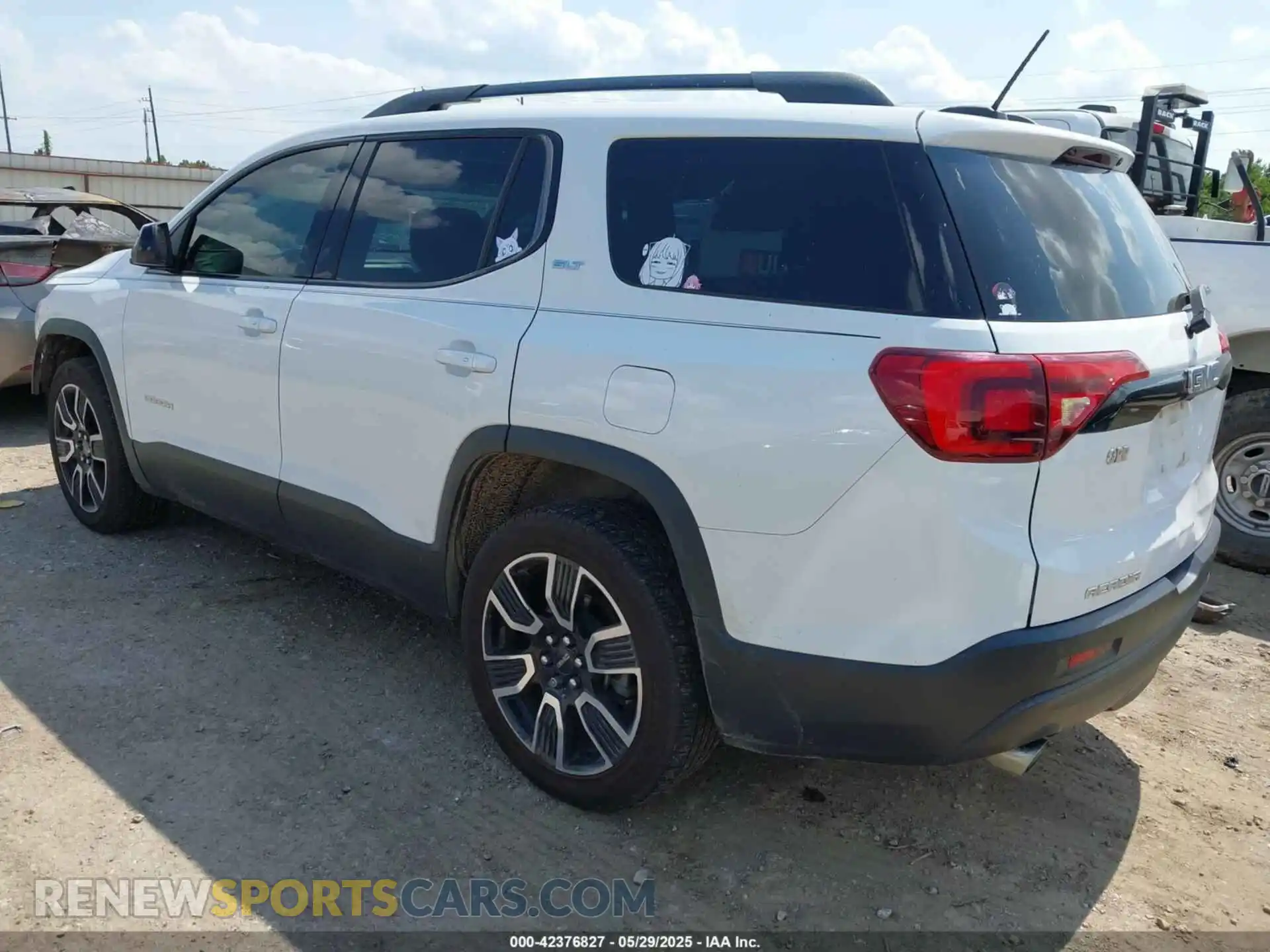 3 Photograph of a damaged car 1GKKNMLS9KZ254338 GMC ACADIA 2019