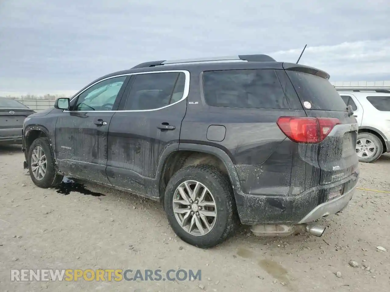 2 Photograph of a damaged car 1GKKNSLS8KZ163453 GMC ACADIA 2019