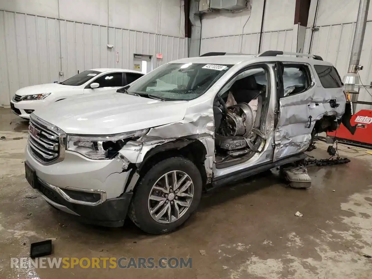 1 Photograph of a damaged car 1GKKNSLSXKZ248701 GMC ACADIA 2019
