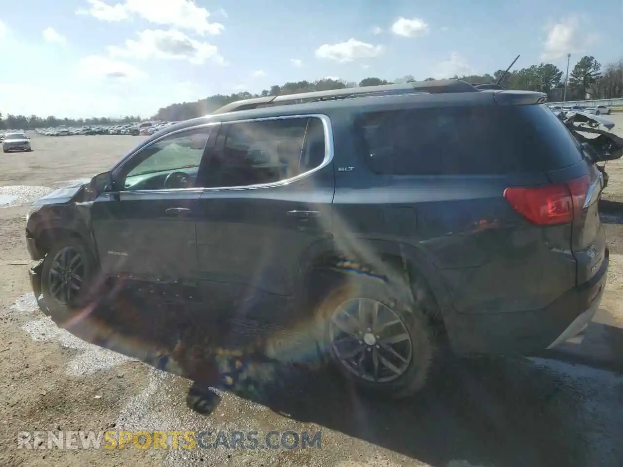 2 Photograph of a damaged car 1GKKNULS3KZ252245 GMC ACADIA 2019