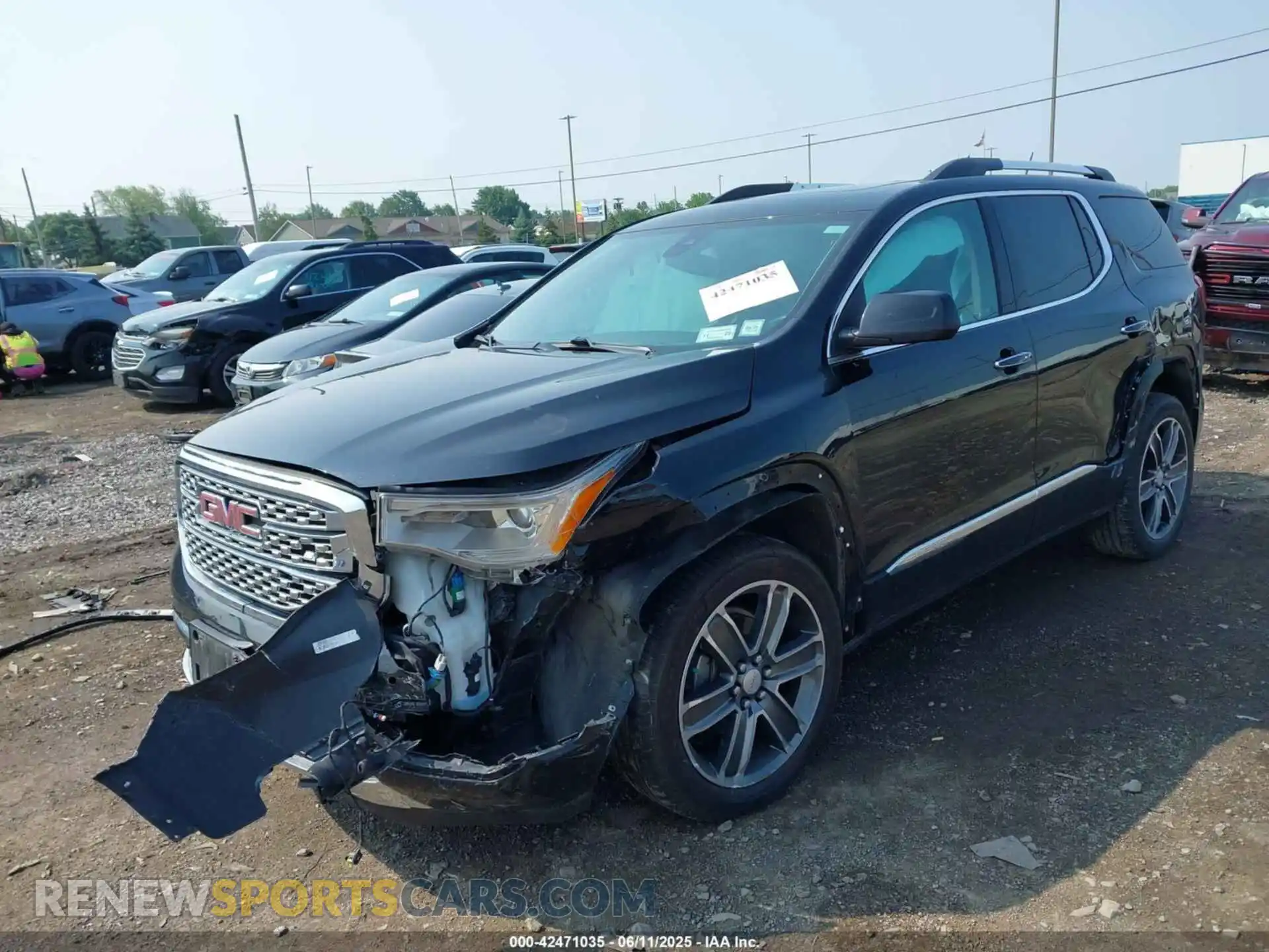 2 Photograph of a damaged car 1GKKNXLS0KZ157191 GMC ACADIA 2019