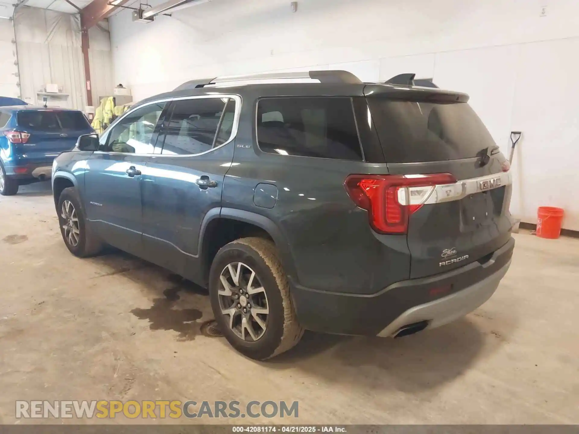 3 Photograph of a damaged car 1GKKNKLS2LZ109910 GMC ACADIA 2020