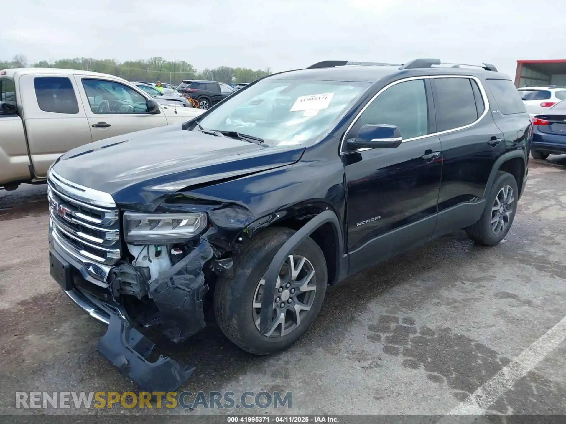 2 Photograph of a damaged car 1GKKNKLS6LZ220475 GMC ACADIA 2020