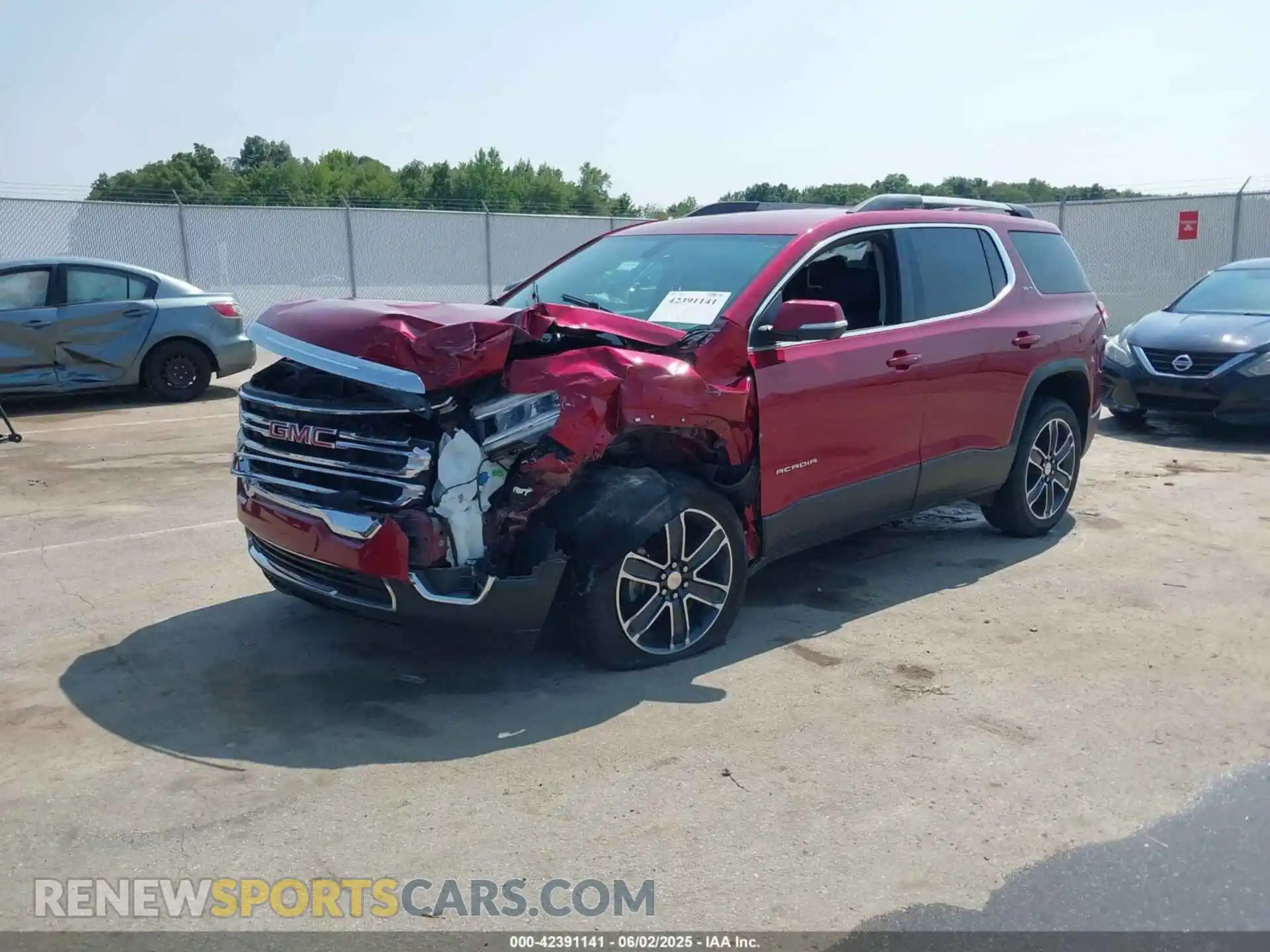 2 Photograph of a damaged car 1GKKNML43LZ200407 GMC ACADIA 2020