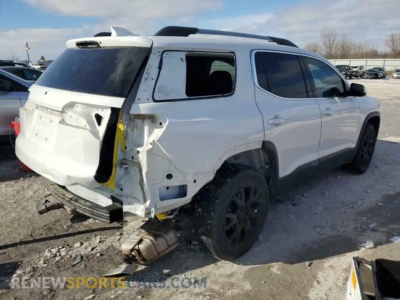 3 Photograph of a damaged car 1GKKNML45LZ168723 GMC ACADIA 2020