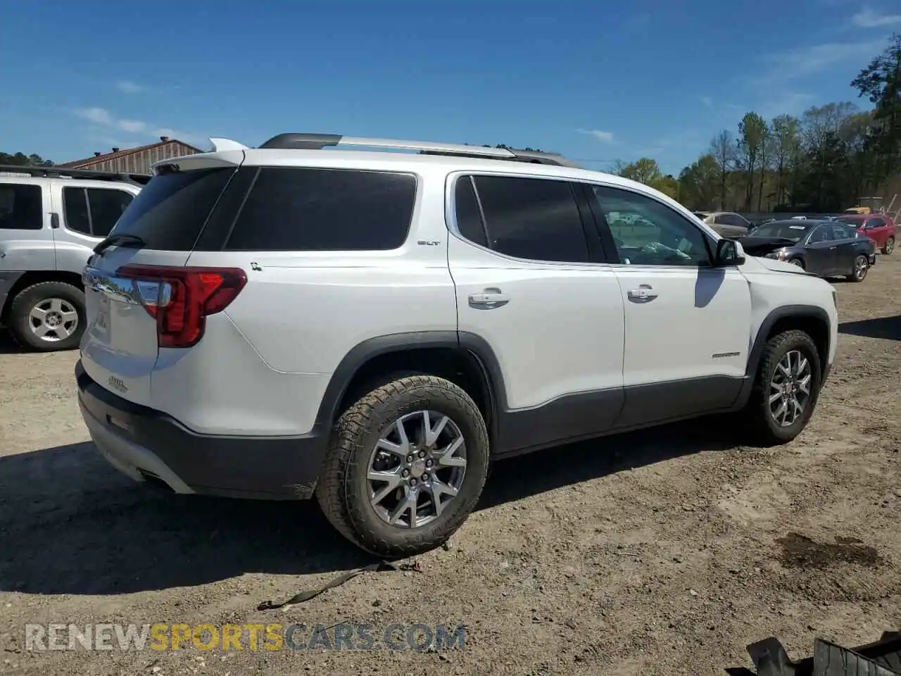 3 Photograph of a damaged car 1GKKNMLS0LZ193009 GMC ACADIA 2020