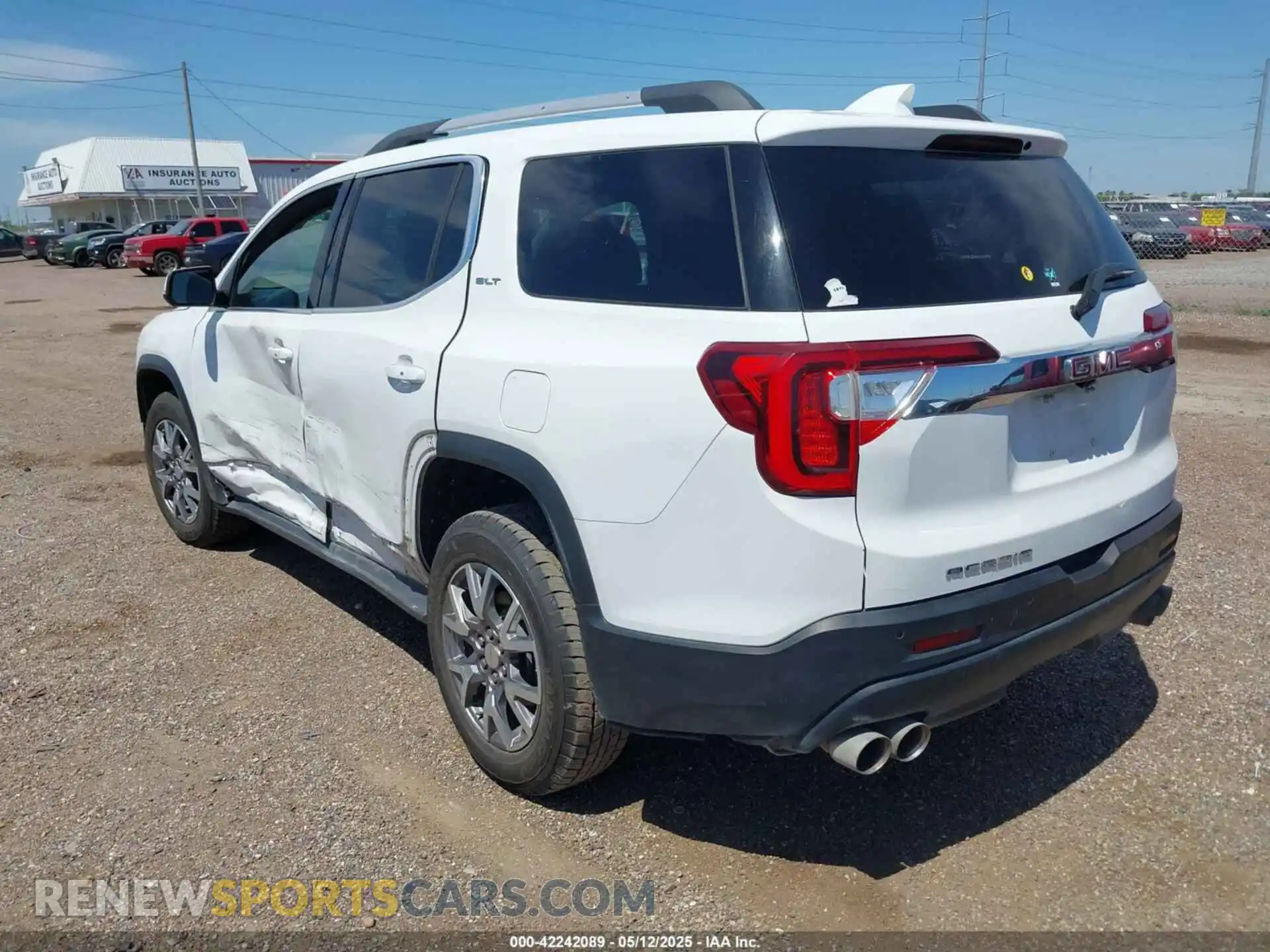 3 Photograph of a damaged car 1GKKNMLS9LZ130829 GMC ACADIA 2020