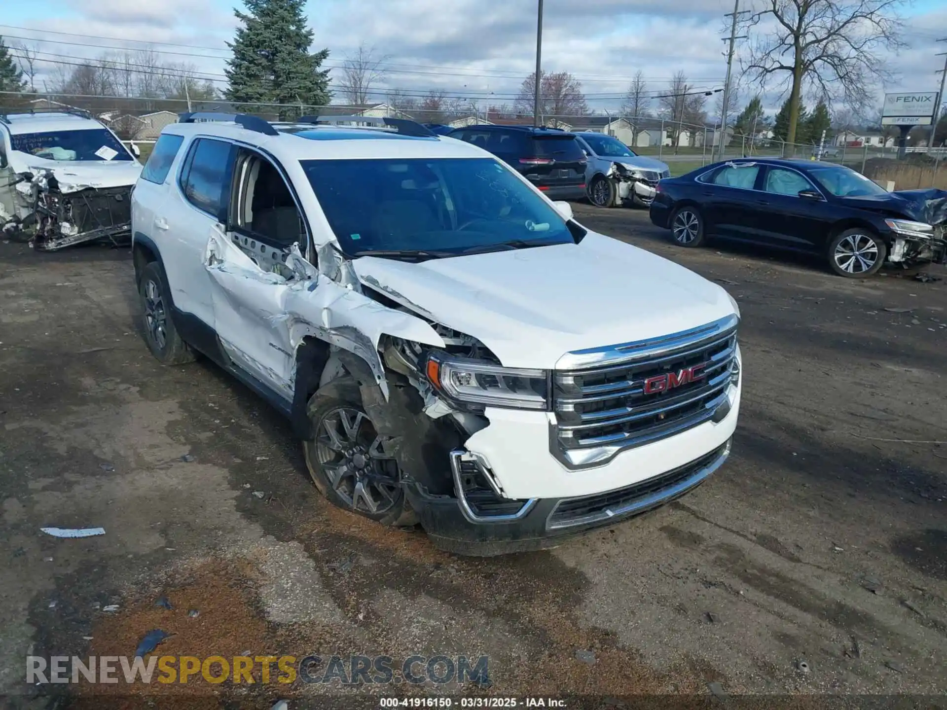 1 Photograph of a damaged car 1GKKNRLS3LZ218286 GMC ACADIA 2020