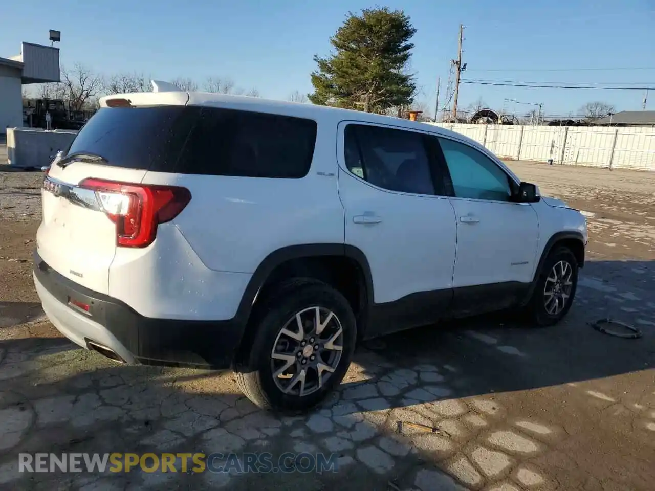 3 Photograph of a damaged car 1GKKNRLS8LZ176925 GMC ACADIA 2020