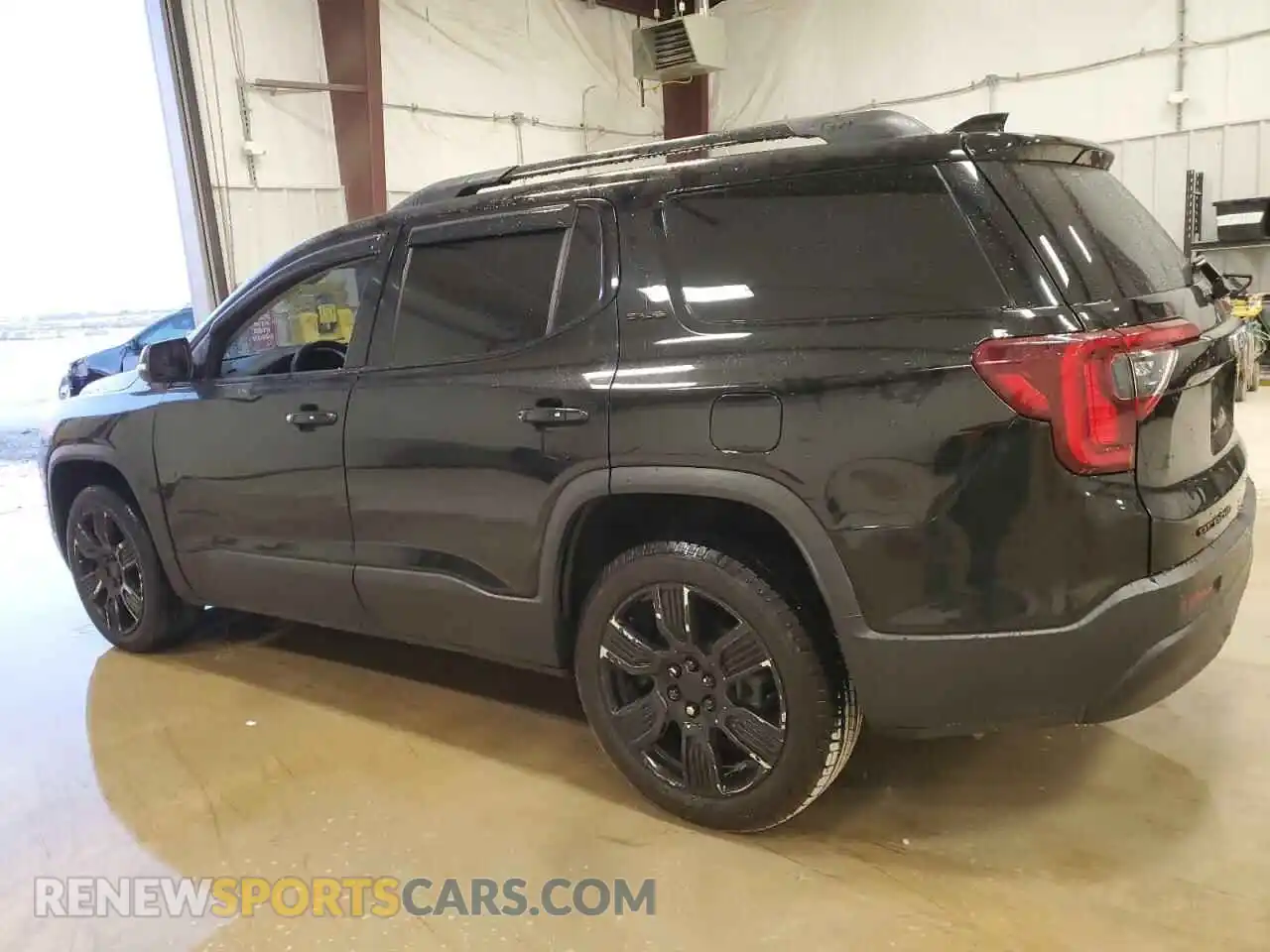 2 Photograph of a damaged car 1GKKNKLA0MZ195078 GMC ACADIA 2021