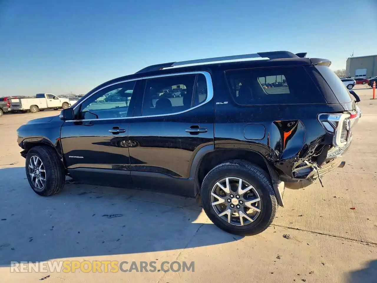2 Photograph of a damaged car 1GKKNKLA1MZ215581 GMC ACADIA 2021