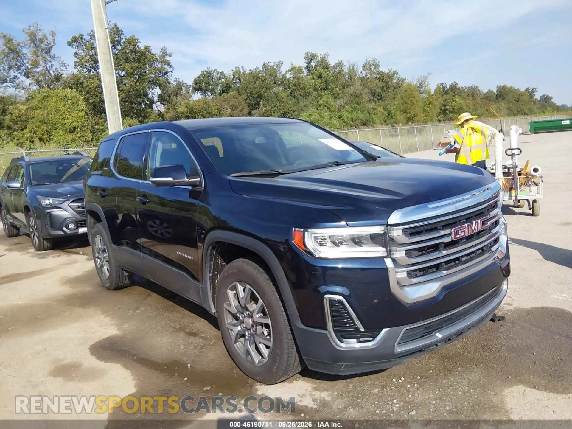 1 Photograph of a damaged car 1GKKNKLA1MZ228668 GMC ACADIA 2021