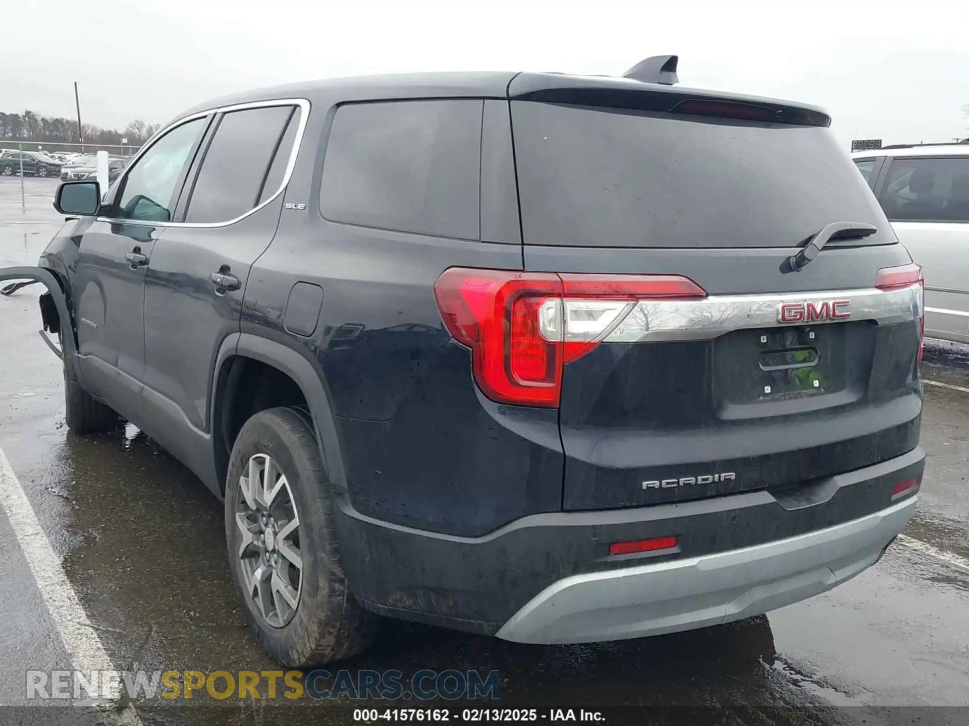 3 Photograph of a damaged car 1GKKNKLA3MZ131004 GMC ACADIA 2021
