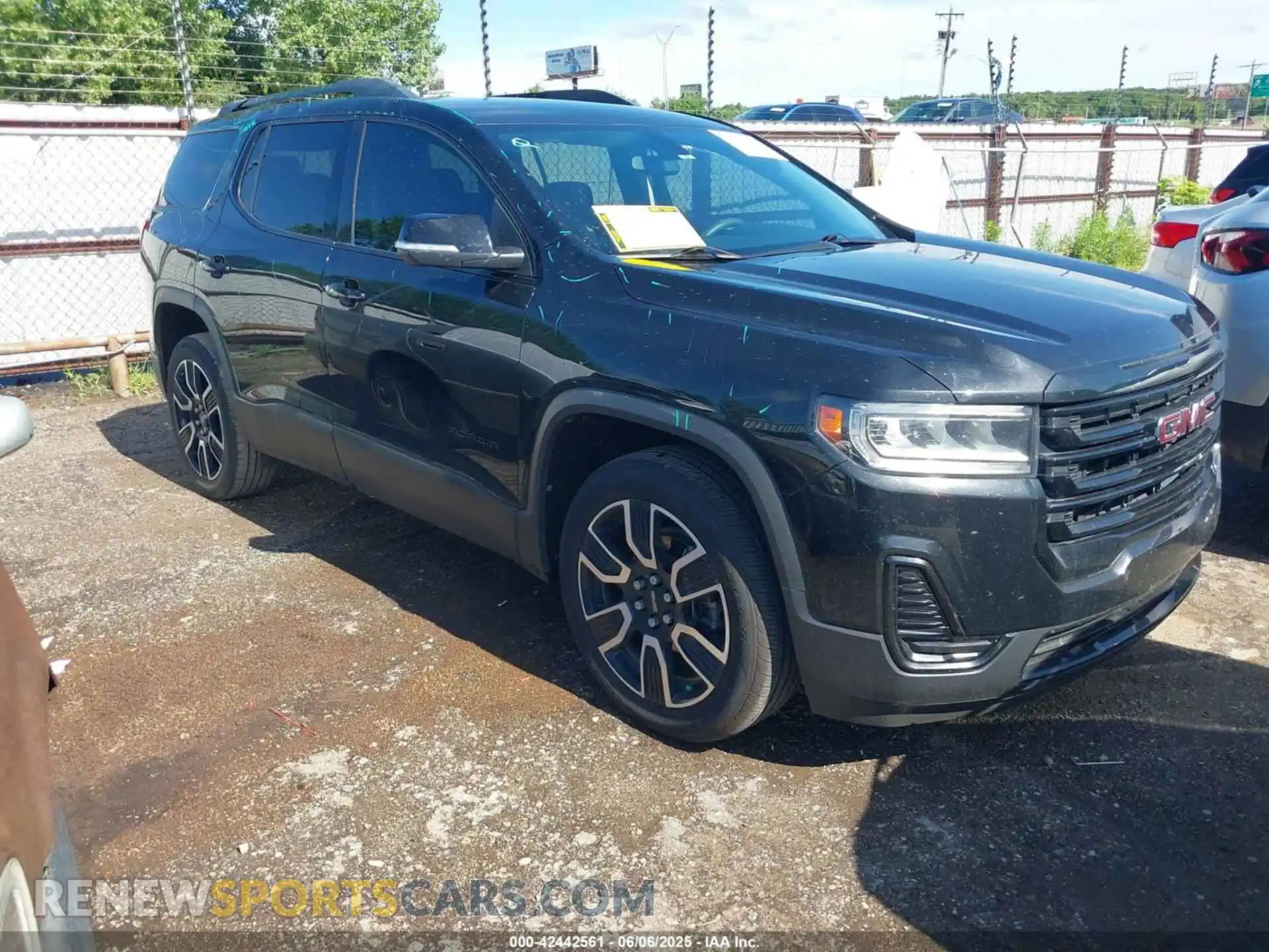 1 Photograph of a damaged car 1GKKNKLA3MZ208129 GMC ACADIA 2021
