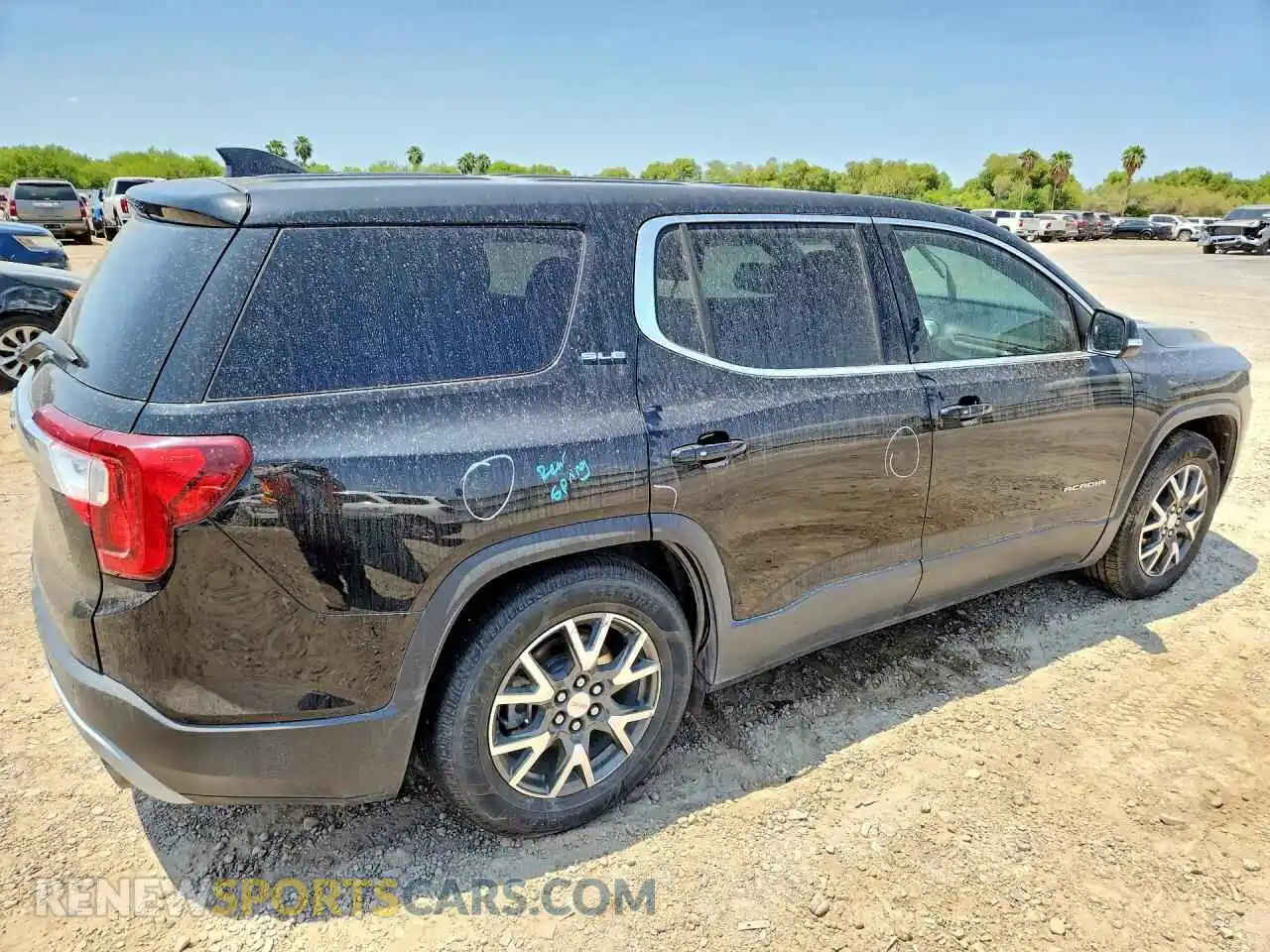 3 Фотография поврежденного автомобиля 1GKKNKLA8MZ103876 GMC ACADIA 2021