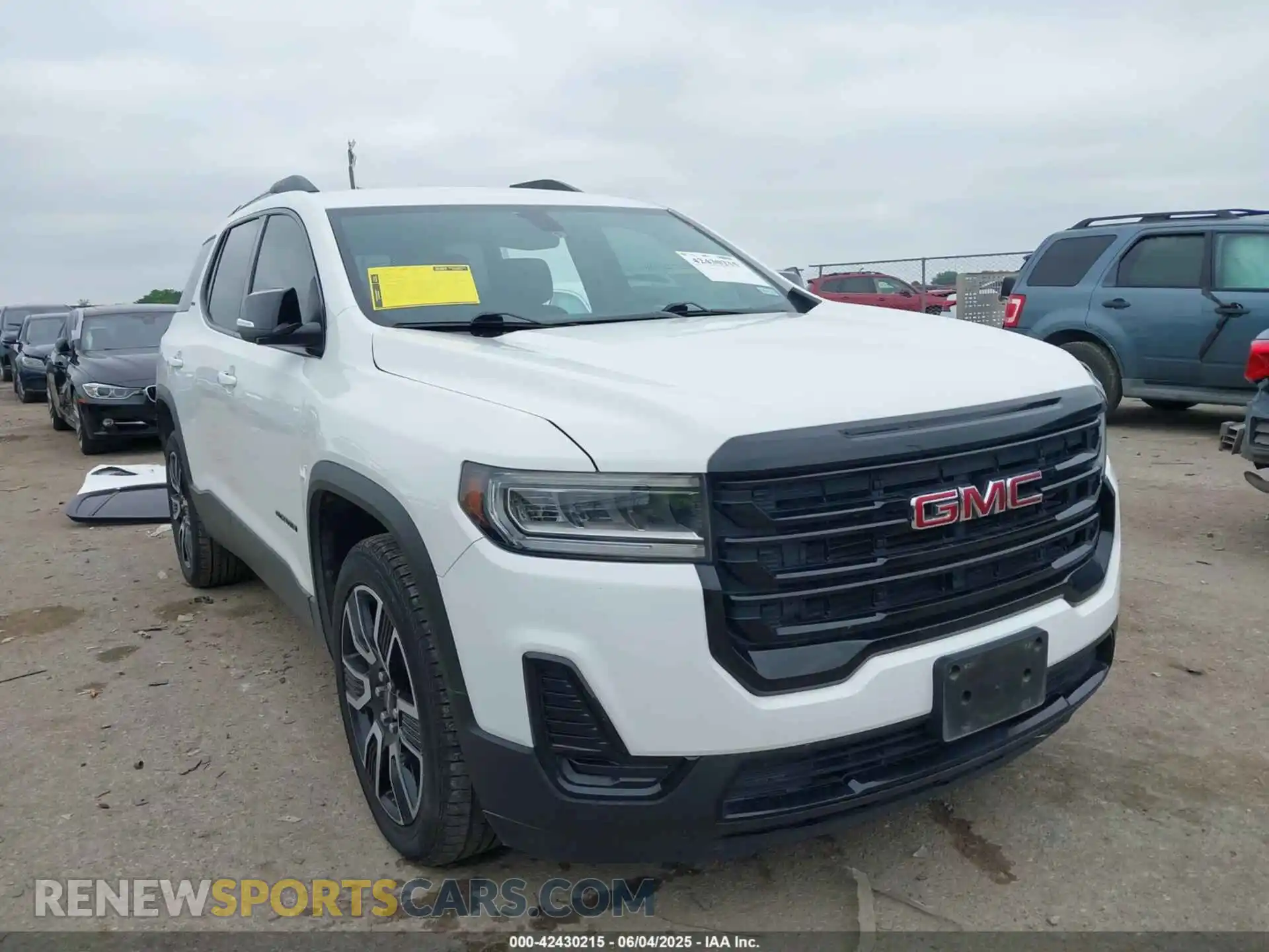 1 Photograph of a damaged car 1GKKNKLA8MZ146940 GMC ACADIA 2021