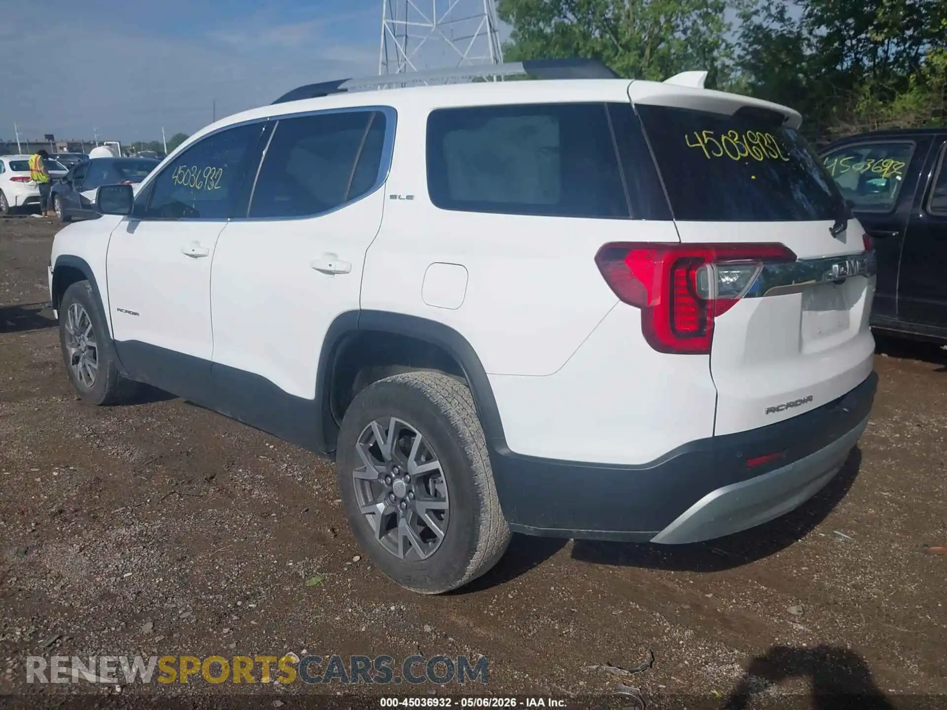 3 Фотография поврежденного автомобиля 1GKKNKLA8MZ232149 GMC ACADIA 2021