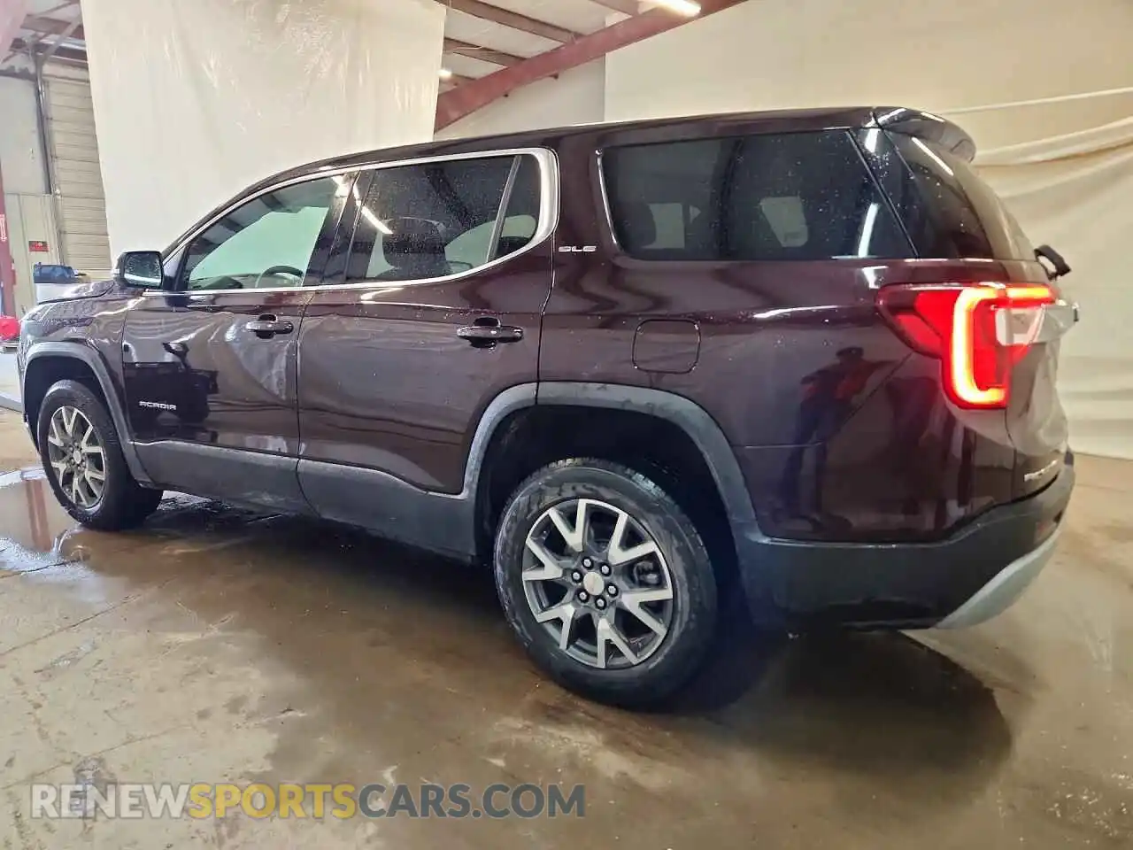 2 Photograph of a damaged car 1GKKNKLAXMZ142100 GMC ACADIA 2021