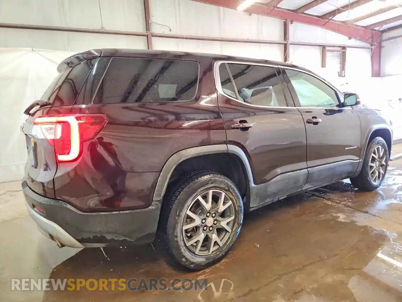 3 Photograph of a damaged car 1GKKNKLAXMZ142100 GMC ACADIA 2021