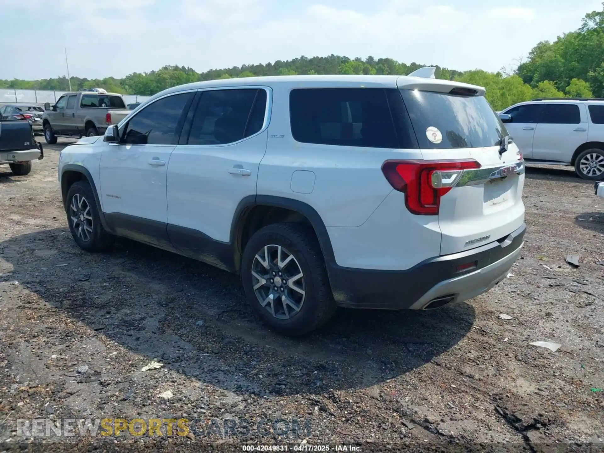3 Photograph of a damaged car 1GKKNKLS0MZ195932 GMC ACADIA 2021