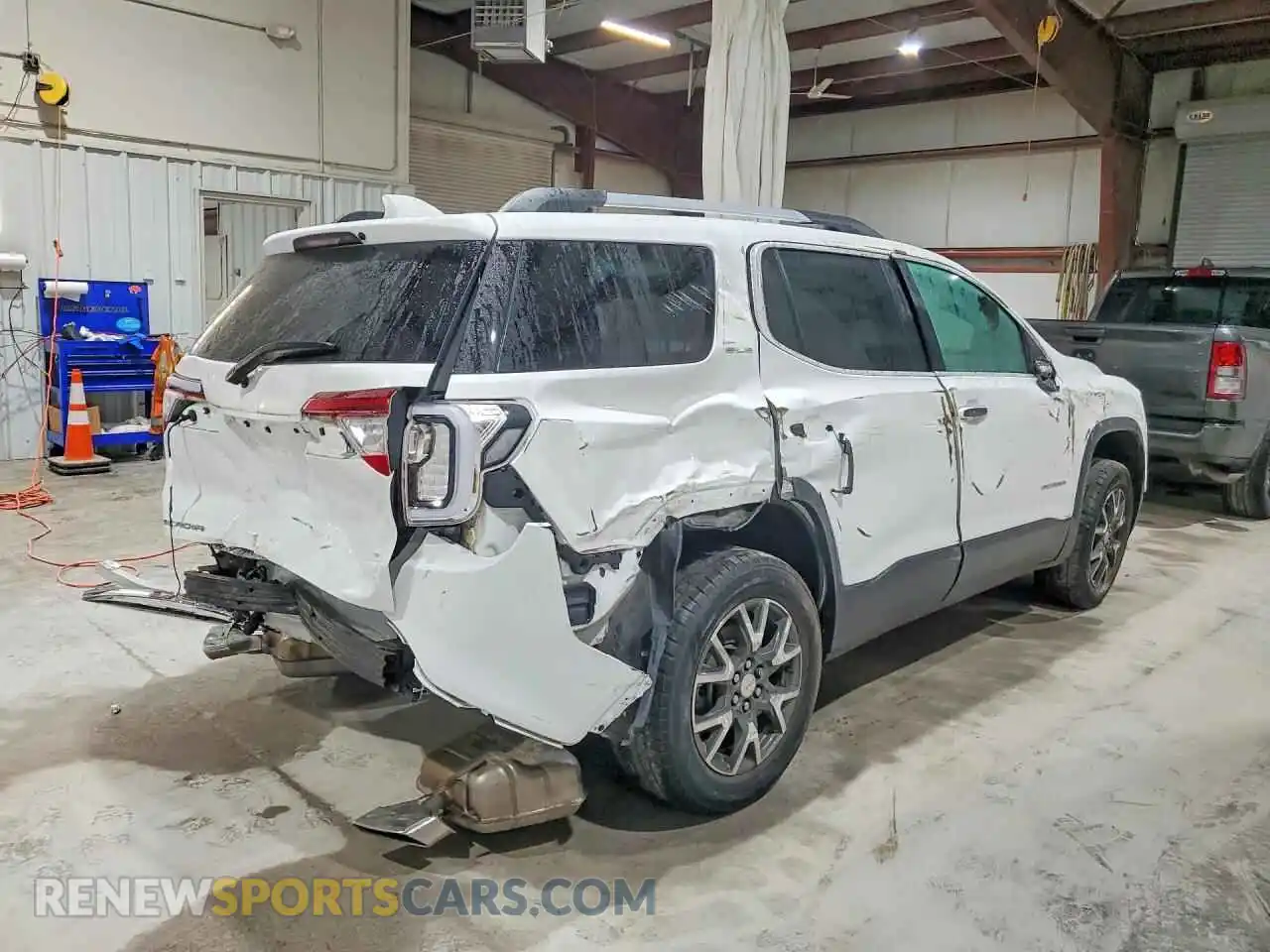 3 Photograph of a damaged car 1GKKNKLS1MZ103923 GMC ACADIA 2021