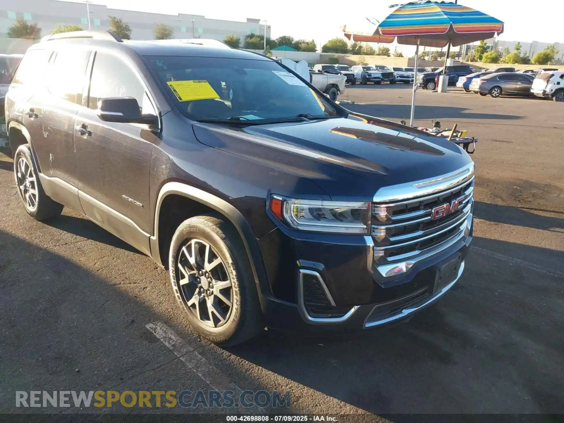 1 Photograph of a damaged car 1GKKNKLS1MZ212852 GMC ACADIA 2021