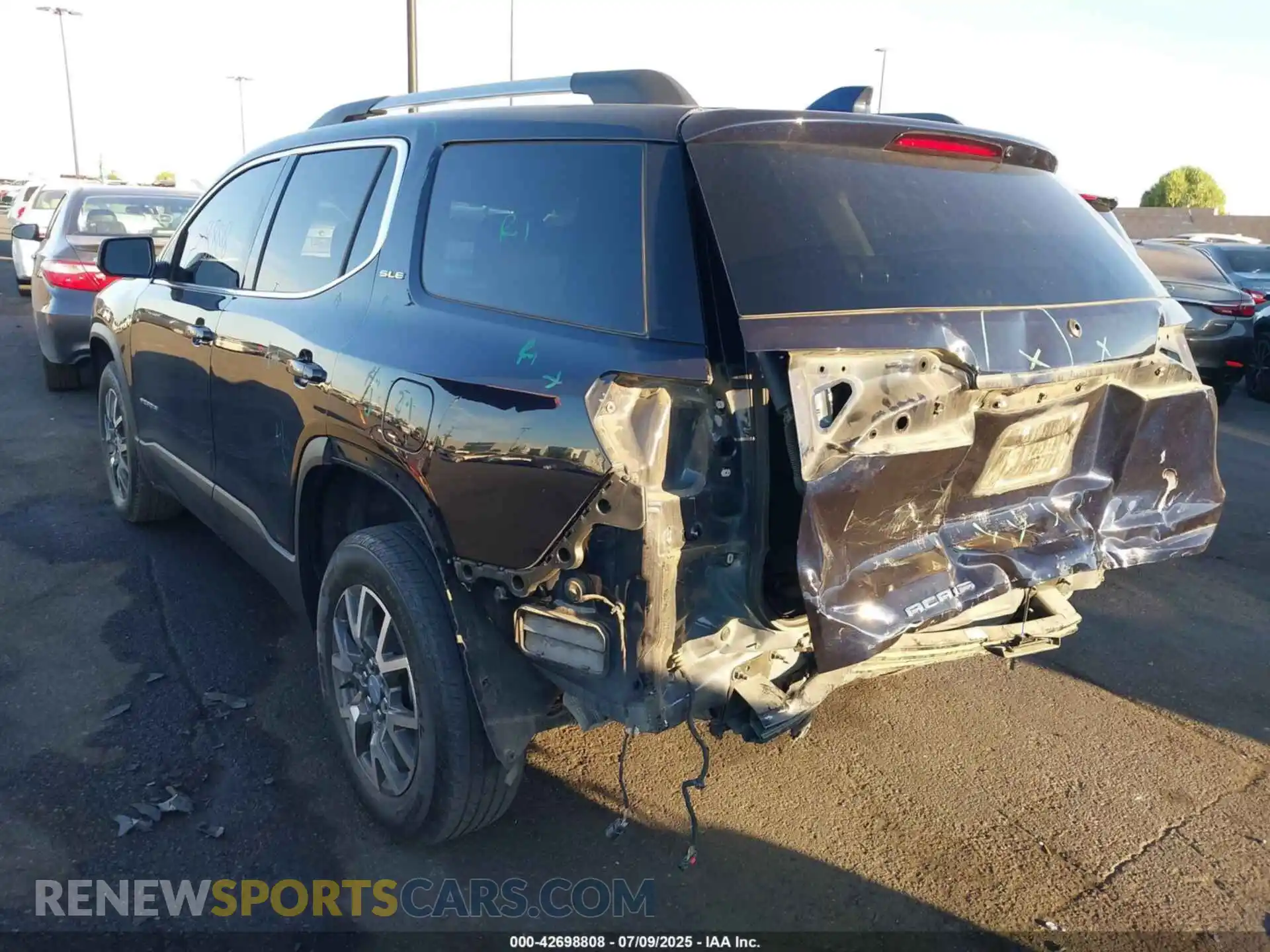 3 Photograph of a damaged car 1GKKNKLS1MZ212852 GMC ACADIA 2021