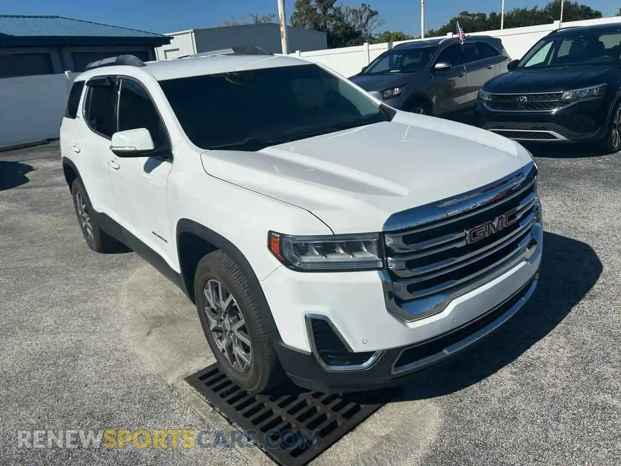 1 Photograph of a damaged car 1GKKNKLS4MZ136270 GMC ACADIA 2021