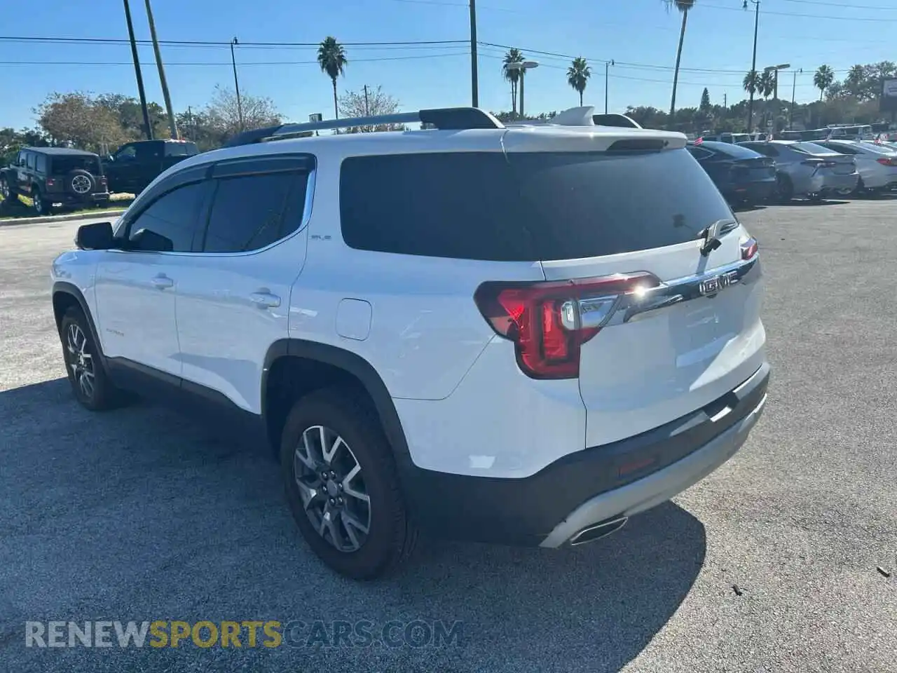 3 Photograph of a damaged car 1GKKNKLS4MZ136270 GMC ACADIA 2021