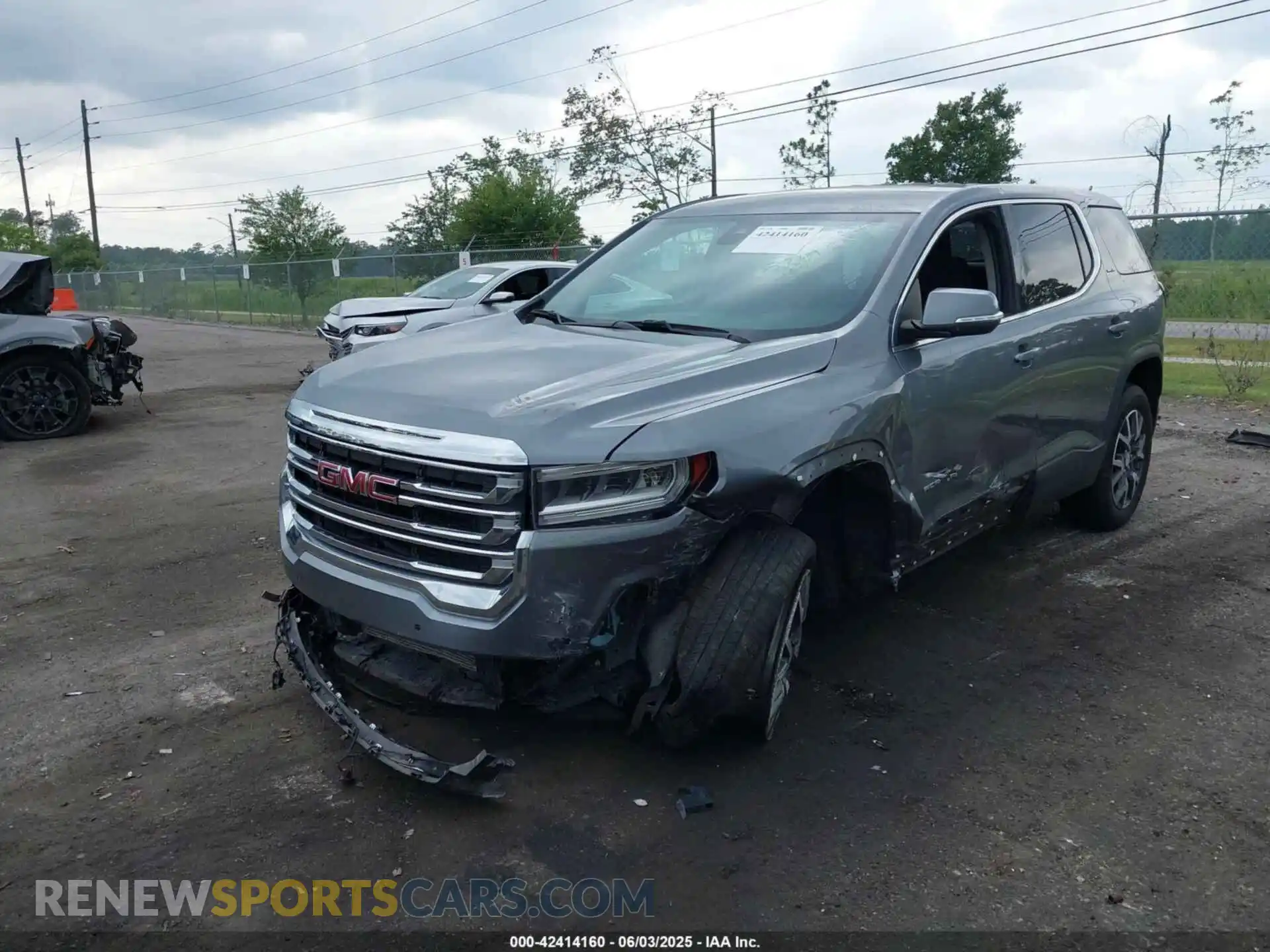 2 Photograph of a damaged car 1GKKNKLS4MZ173948 GMC ACADIA 2021