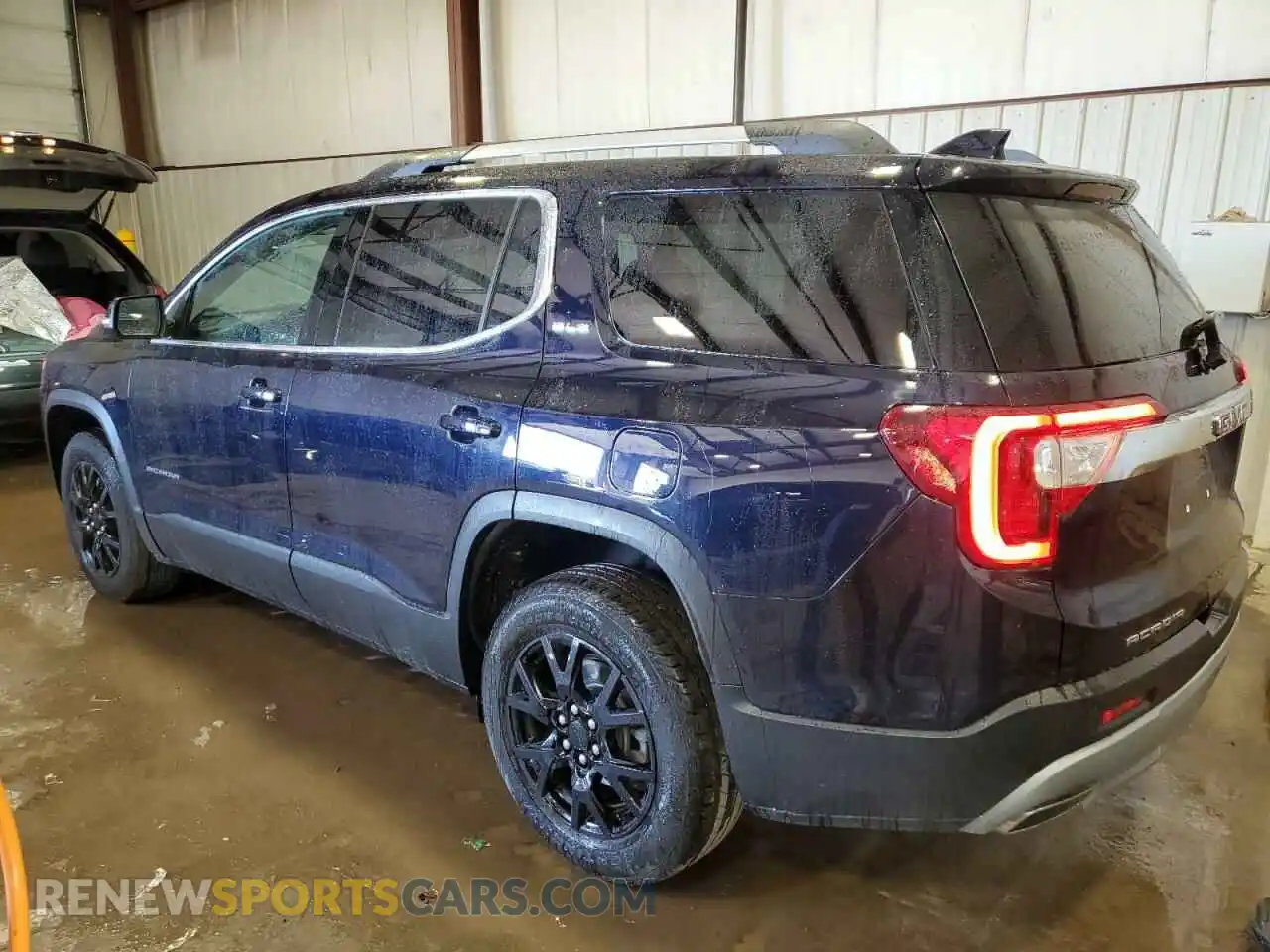 2 Photograph of a damaged car 1GKKNKLS6MZ212815 GMC ACADIA 2021