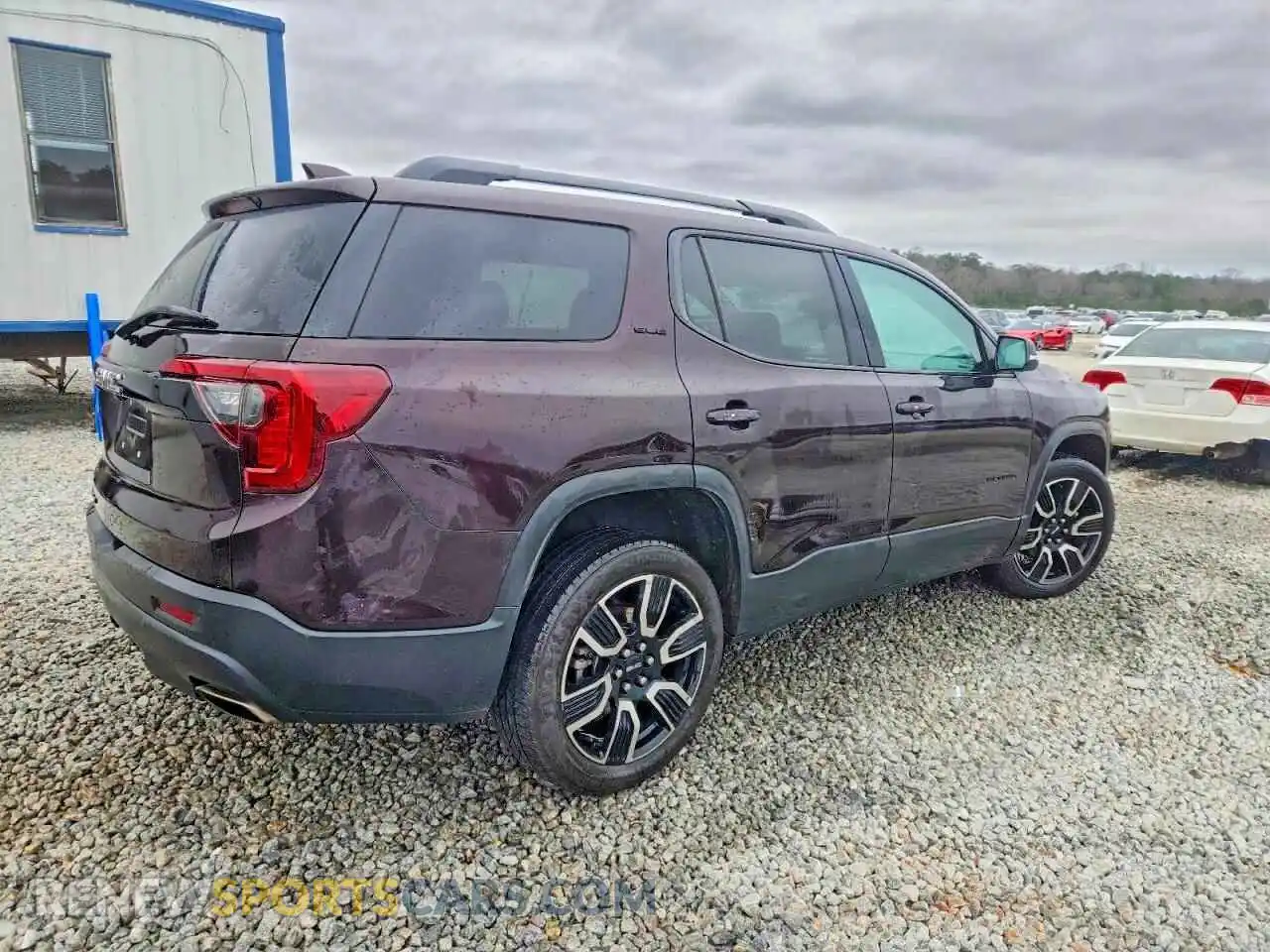 3 Photograph of a damaged car 1GKKNKLS7MZ113498 GMC ACADIA 2021