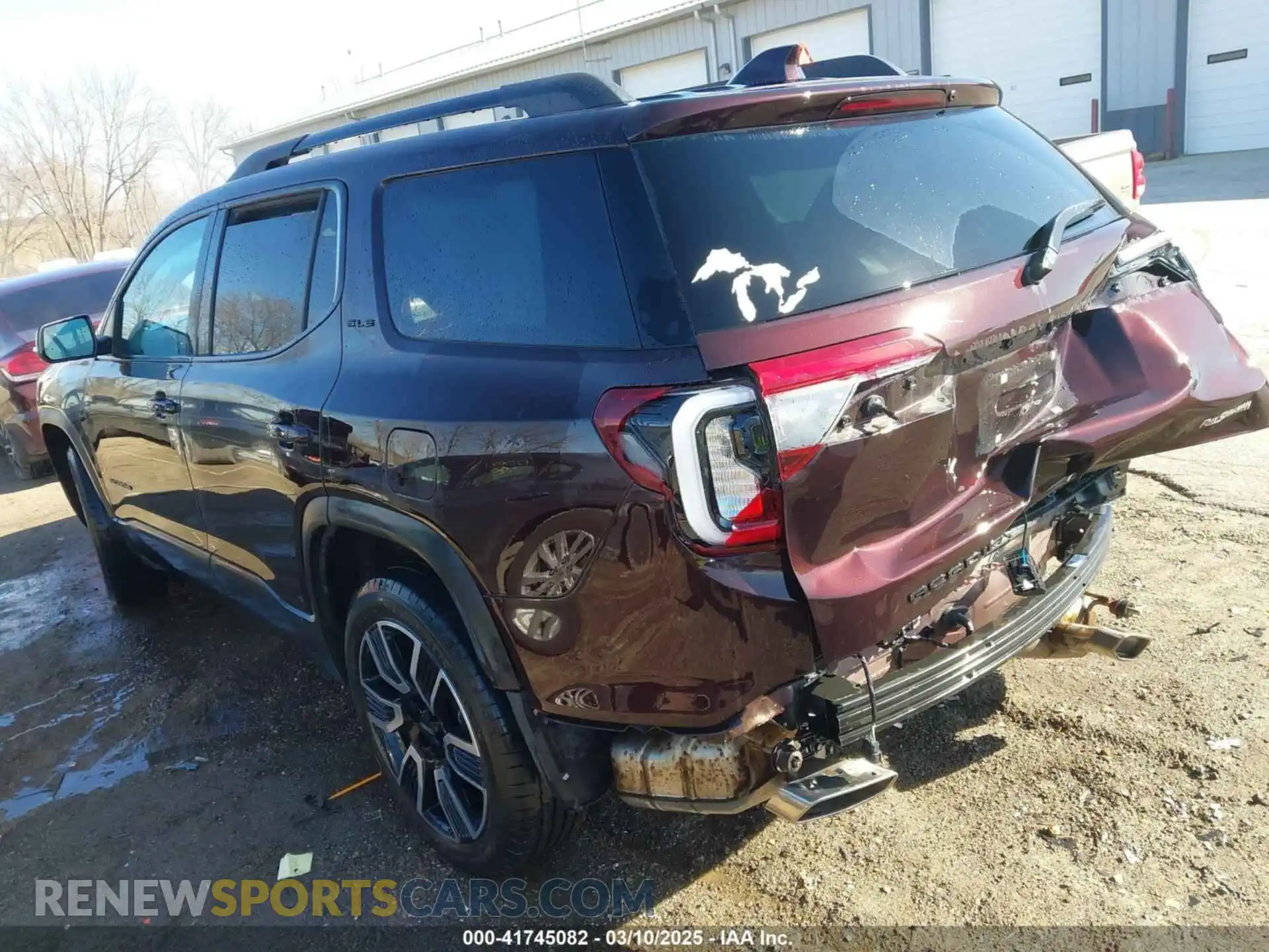 3 Photograph of a damaged car 1GKKNKLS8MZ174908 GMC ACADIA 2021