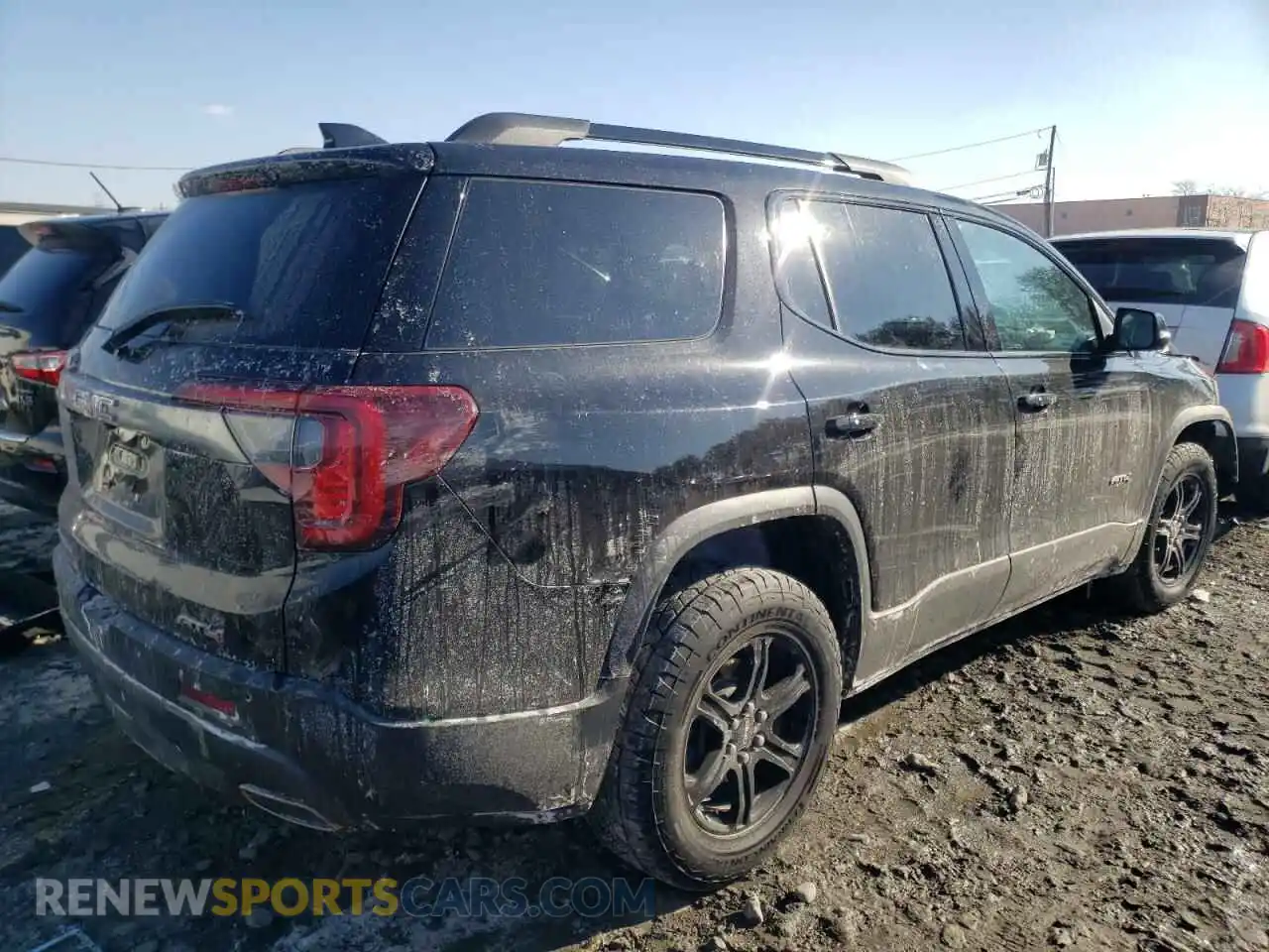 3 Photograph of a damaged car 1GKKNLLS0MZ235738 GMC ACADIA 2021