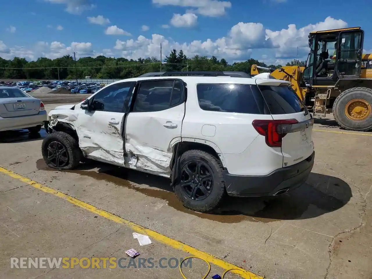 2 Photograph of a damaged car 1GKKNLLS4MZ117157 GMC ACADIA 2021