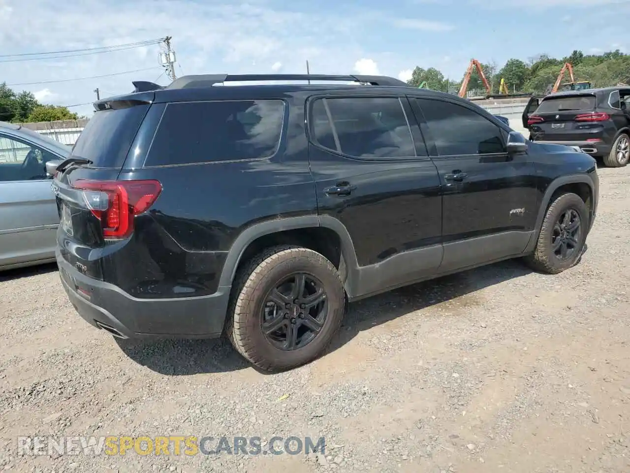 3 Photograph of a damaged car 1GKKNLLS7MZ112549 GMC ACADIA 2021
