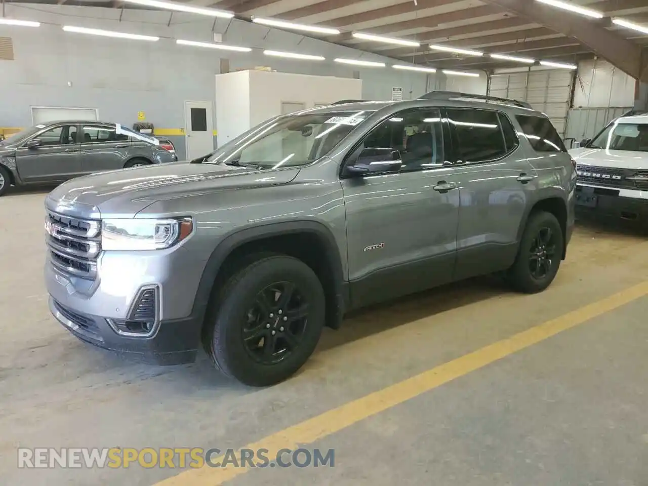 1 Photograph of a damaged car 1GKKNLLSXMZ223905 GMC ACADIA 2021