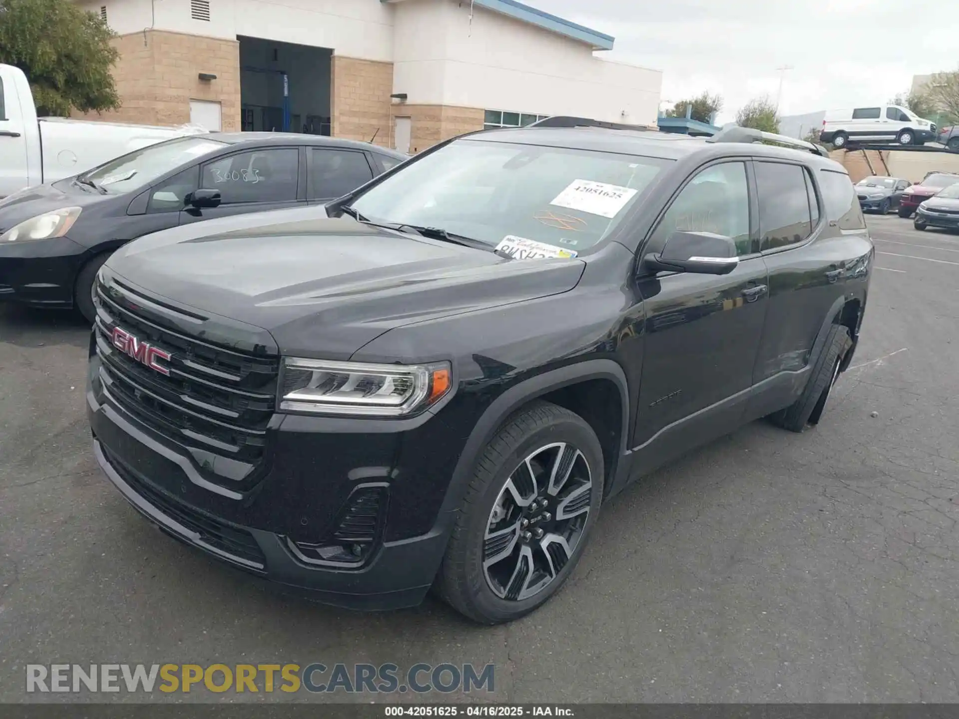 2 Photograph of a damaged car 1GKKNMLS0MZ210991 GMC ACADIA 2021