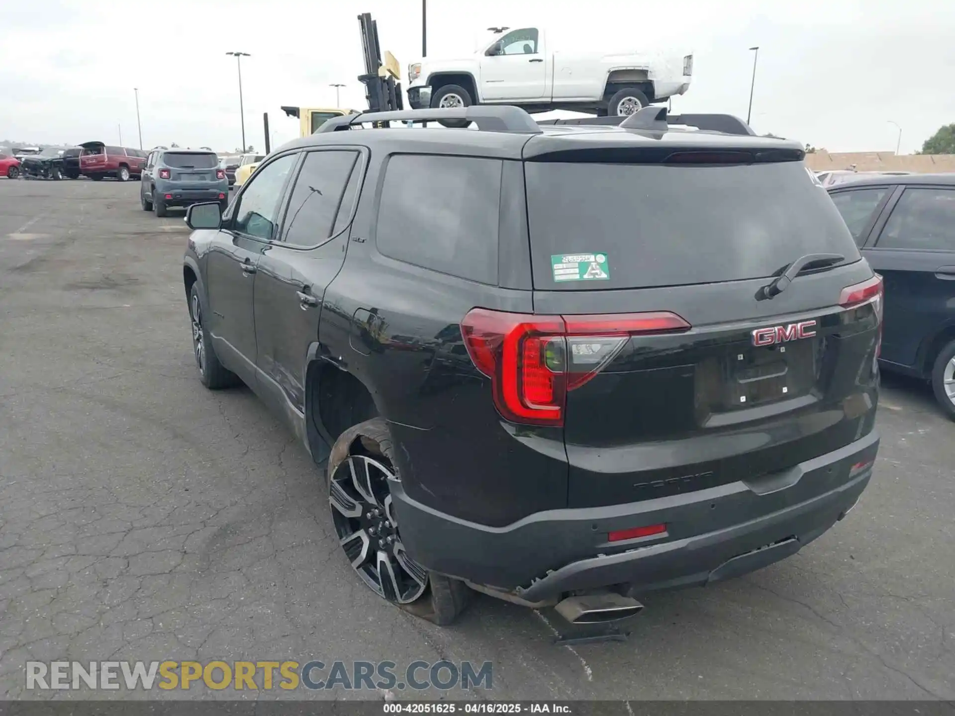 3 Photograph of a damaged car 1GKKNMLS0MZ210991 GMC ACADIA 2021