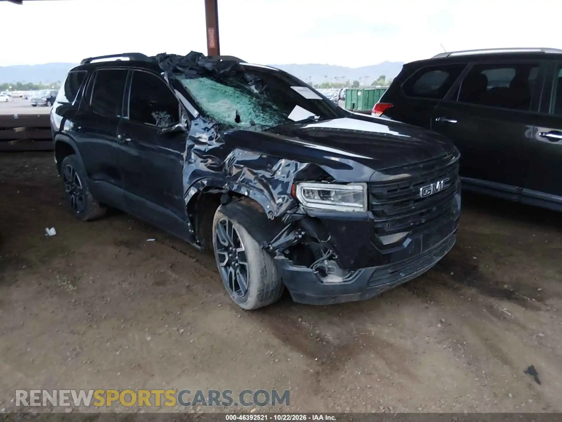1 Photograph of a damaged car 1GKKNMLS0MZ215799 GMC ACADIA 2021