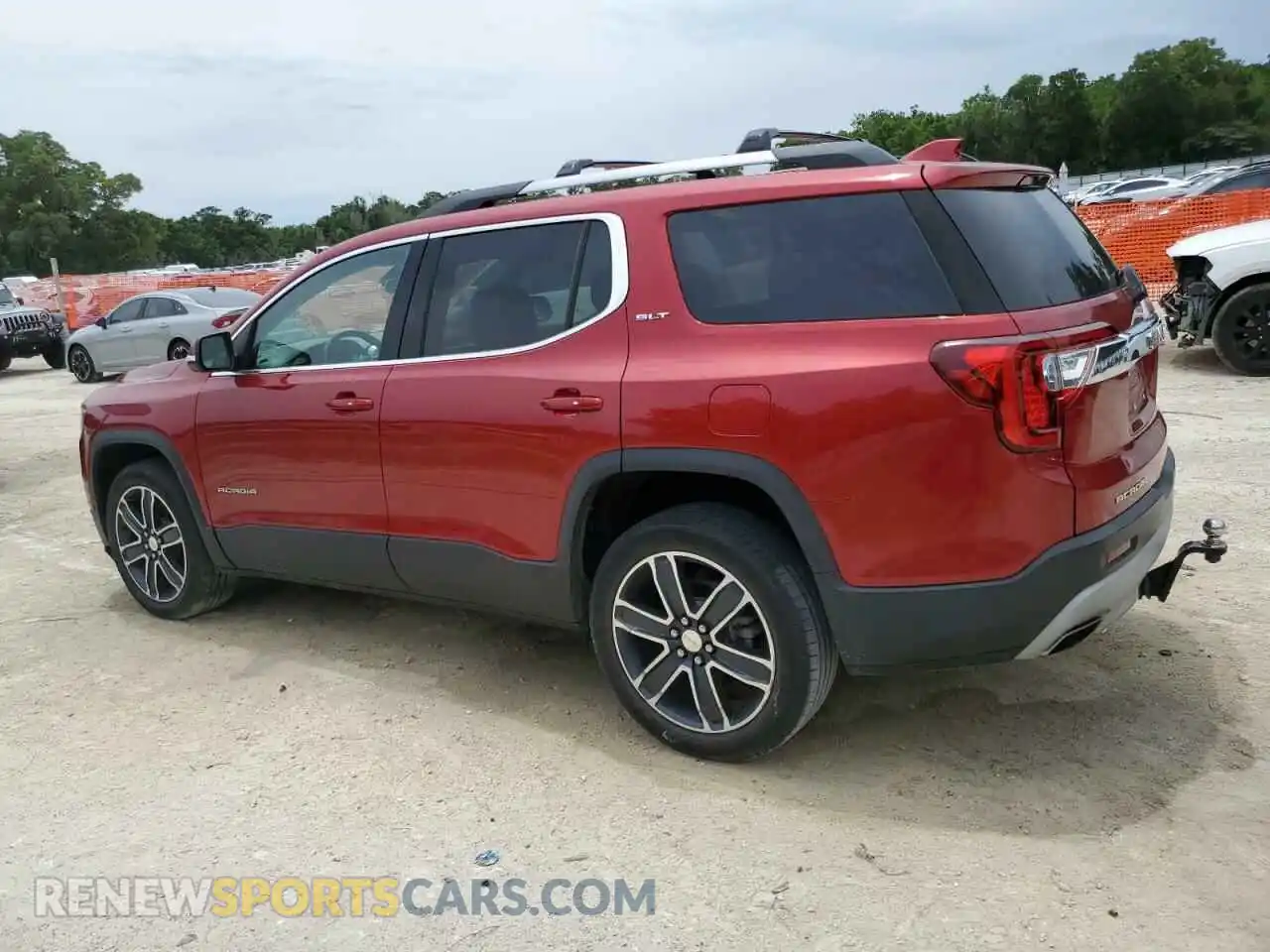 2 Photograph of a damaged car 1GKKNMLS1MZ180061 GMC ACADIA 2021